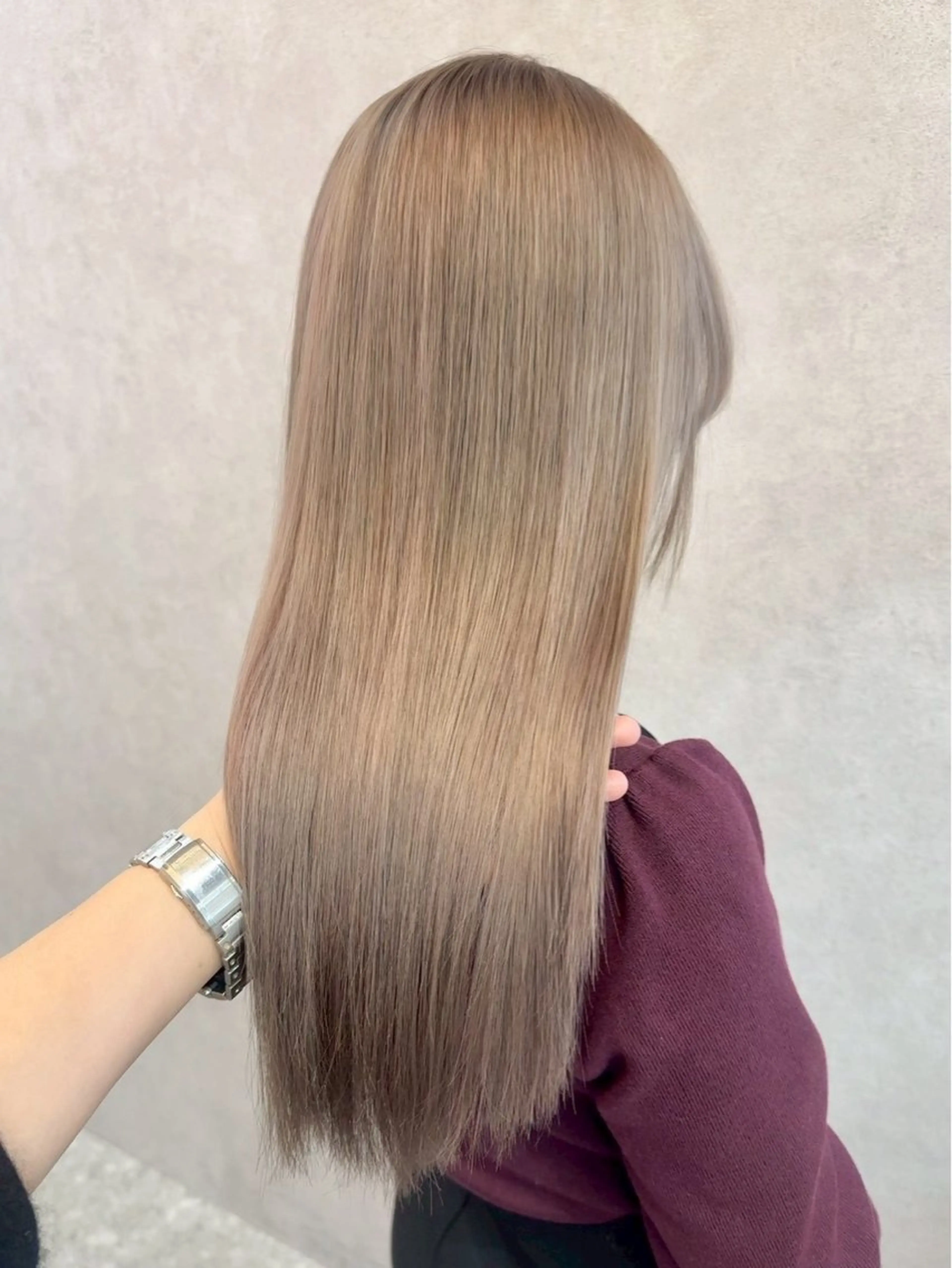セミロング カラー ヘアカラー トリートメント Lond Le'a /ハイトーンカラーのヘアスタイル