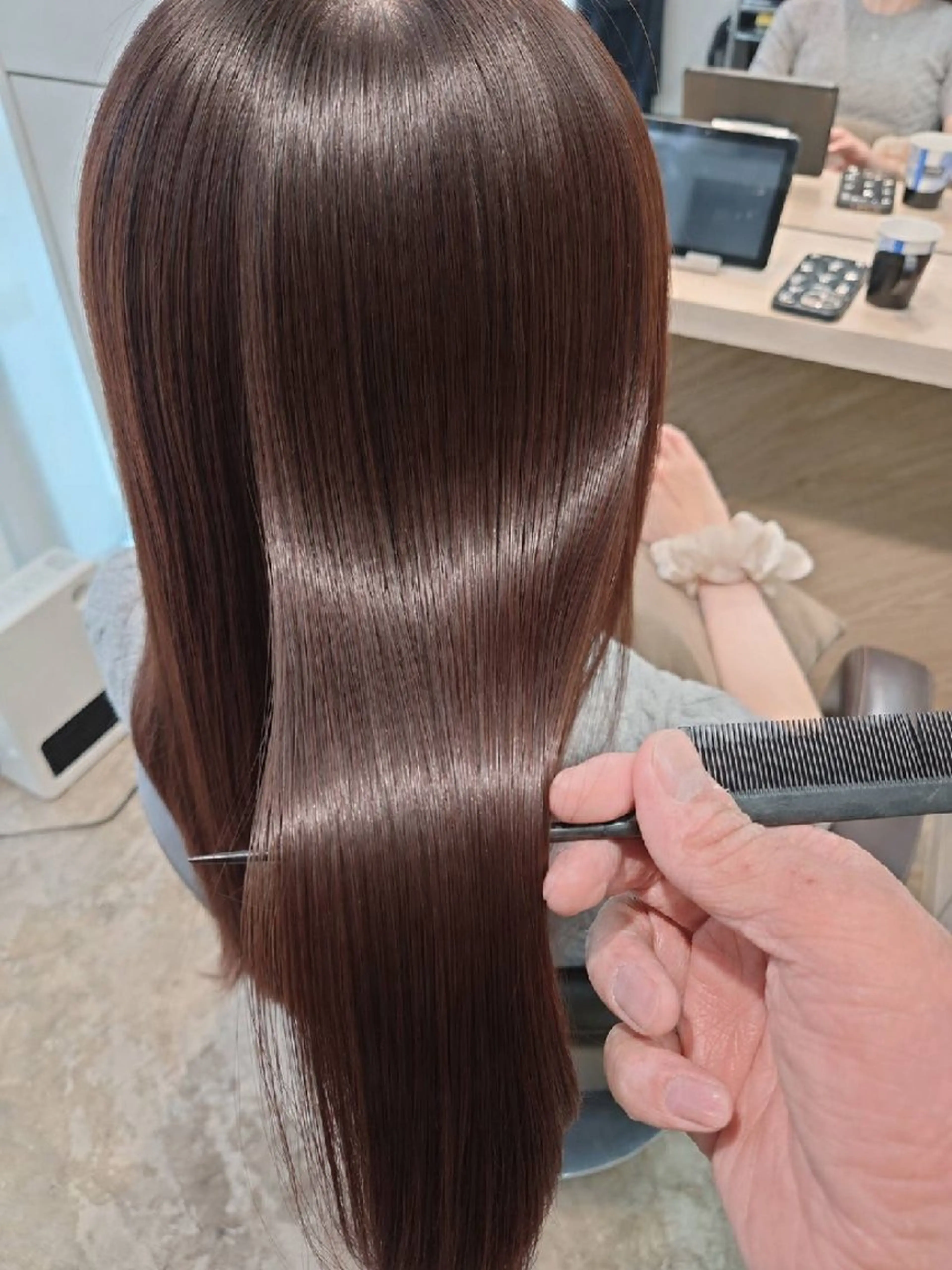 セミロング 縮毛矯正 縮毛矯正✨艶髪 シノハラ✨髪質改善のヘアスタイル