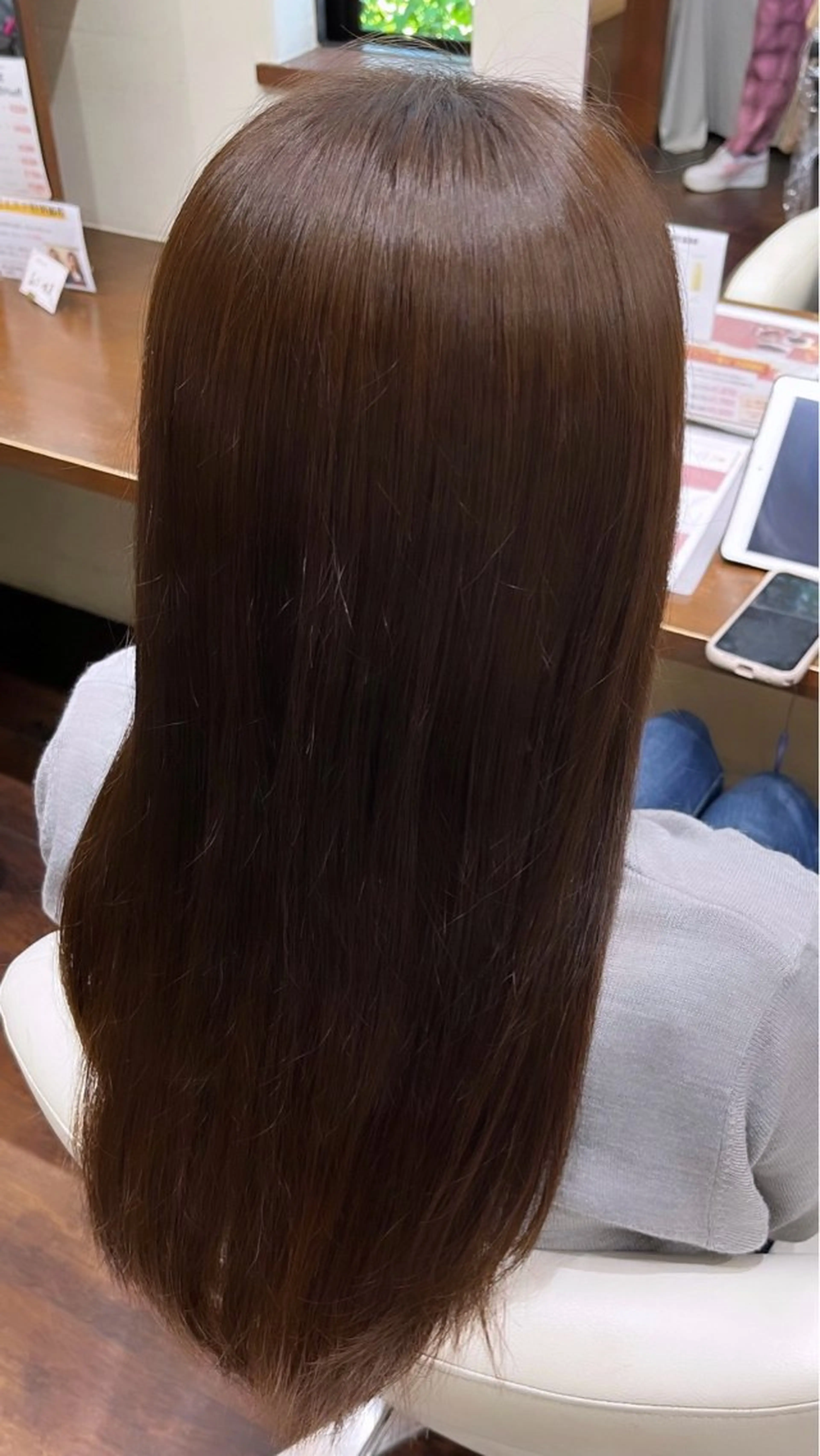 ロング カラー ルプラボウ 鈴木 莉菜のヘアスタイル