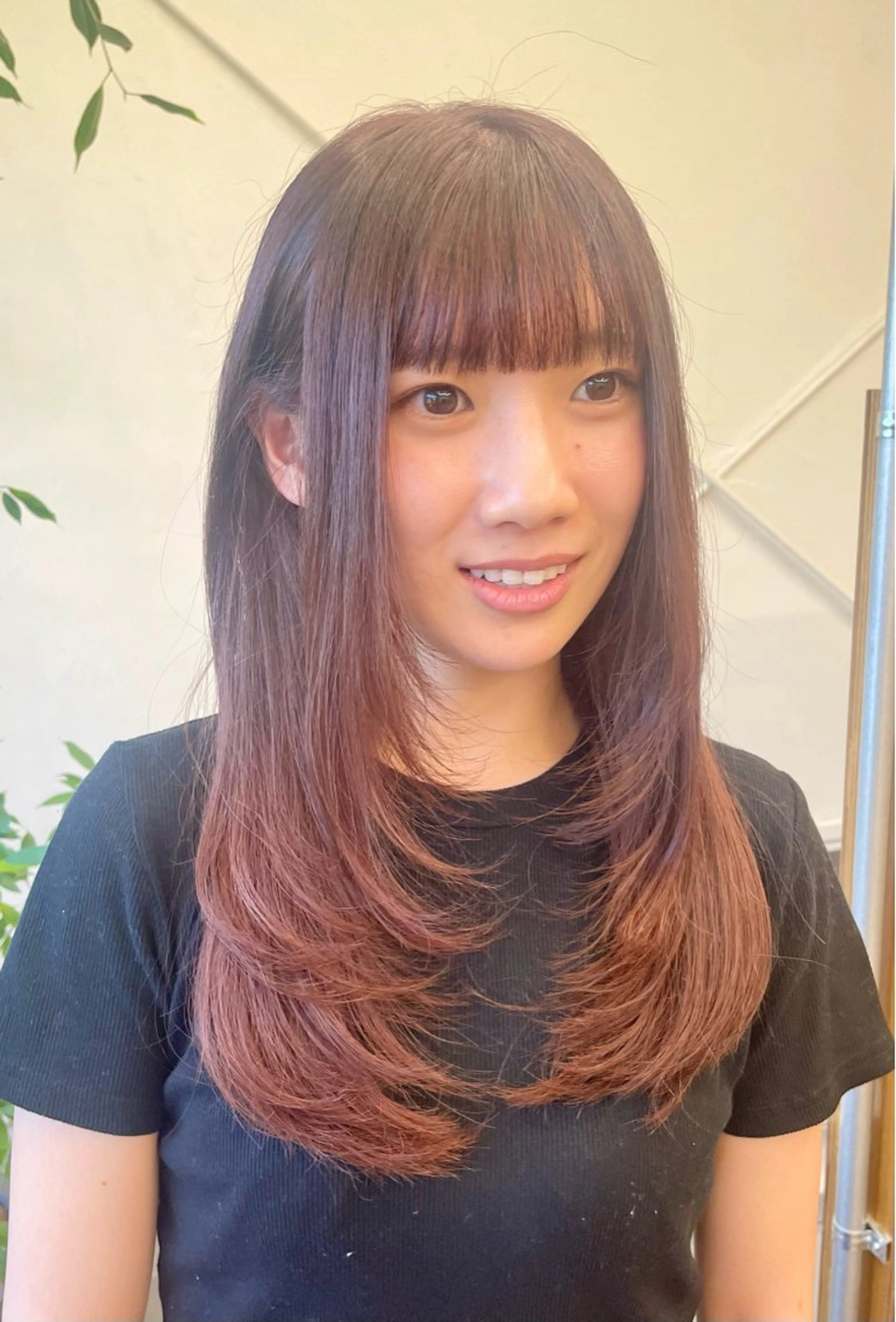 セミロング ピンクブラウン 顔まわりレイヤー レイヤーカット カット ヘアカラー yukii しまむら のぞみのヘアスタイル