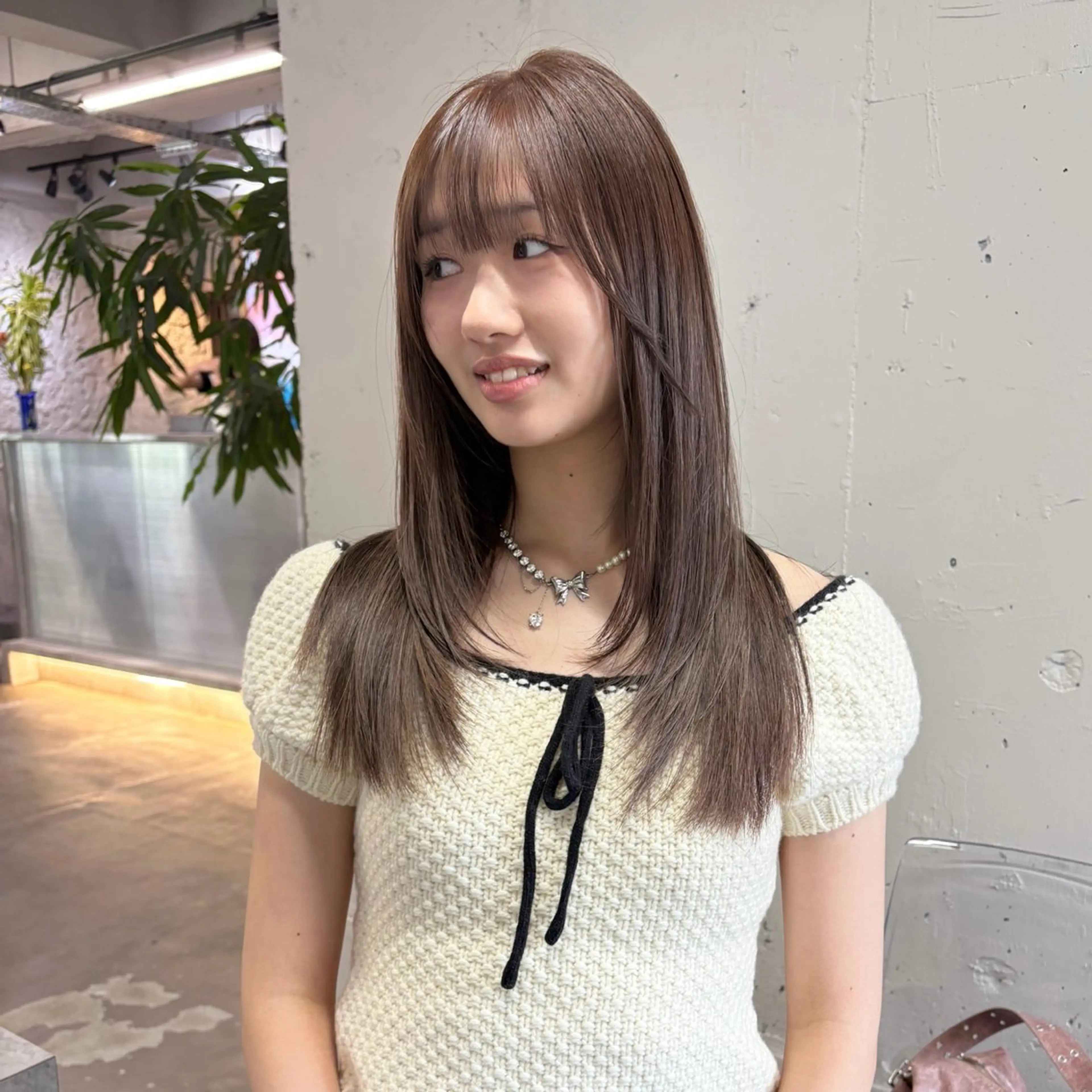 ロング 小顔に見えるボブ 透明感カラー🪽のヘアスタイル