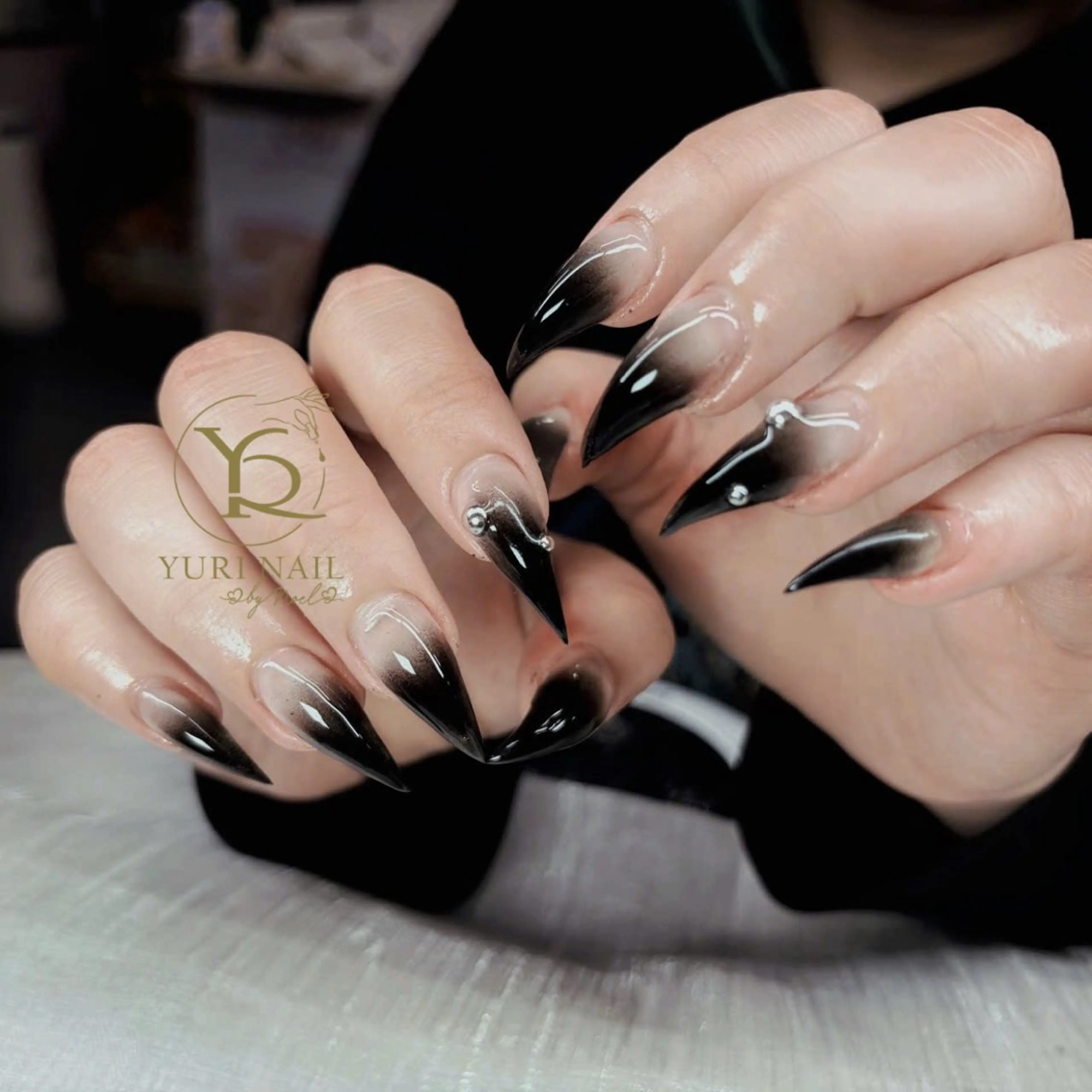 ネイル チークネイル フットネイル フレンチネイル グラデーション キラキラネイル YURI Nail Funabashiのネイルデザイン