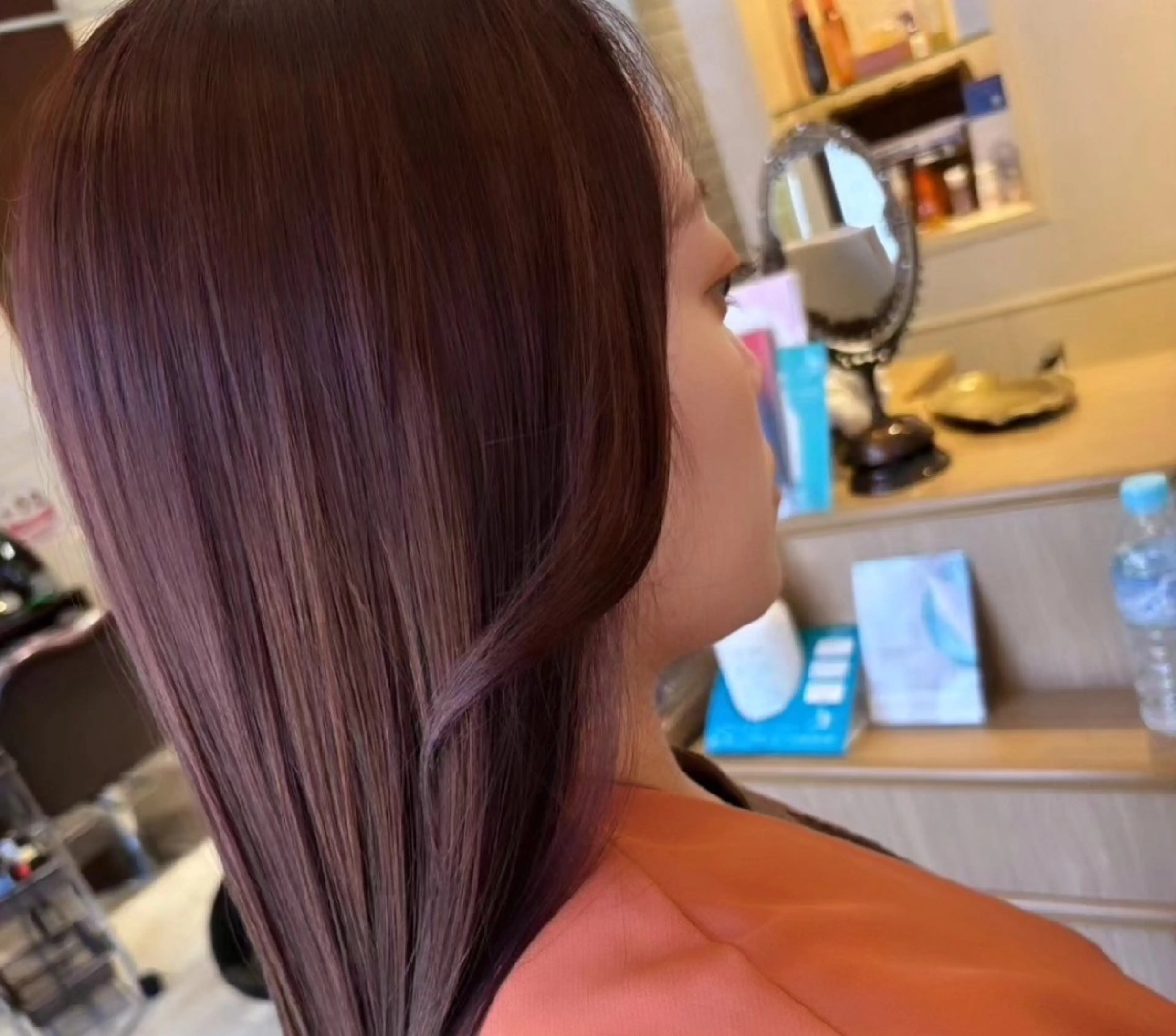 セミロング カラー ブラウンカラー ピンクカラー ピンクブラウン リアナ ヘアーアトリエ 涼泉のヘアスタイル