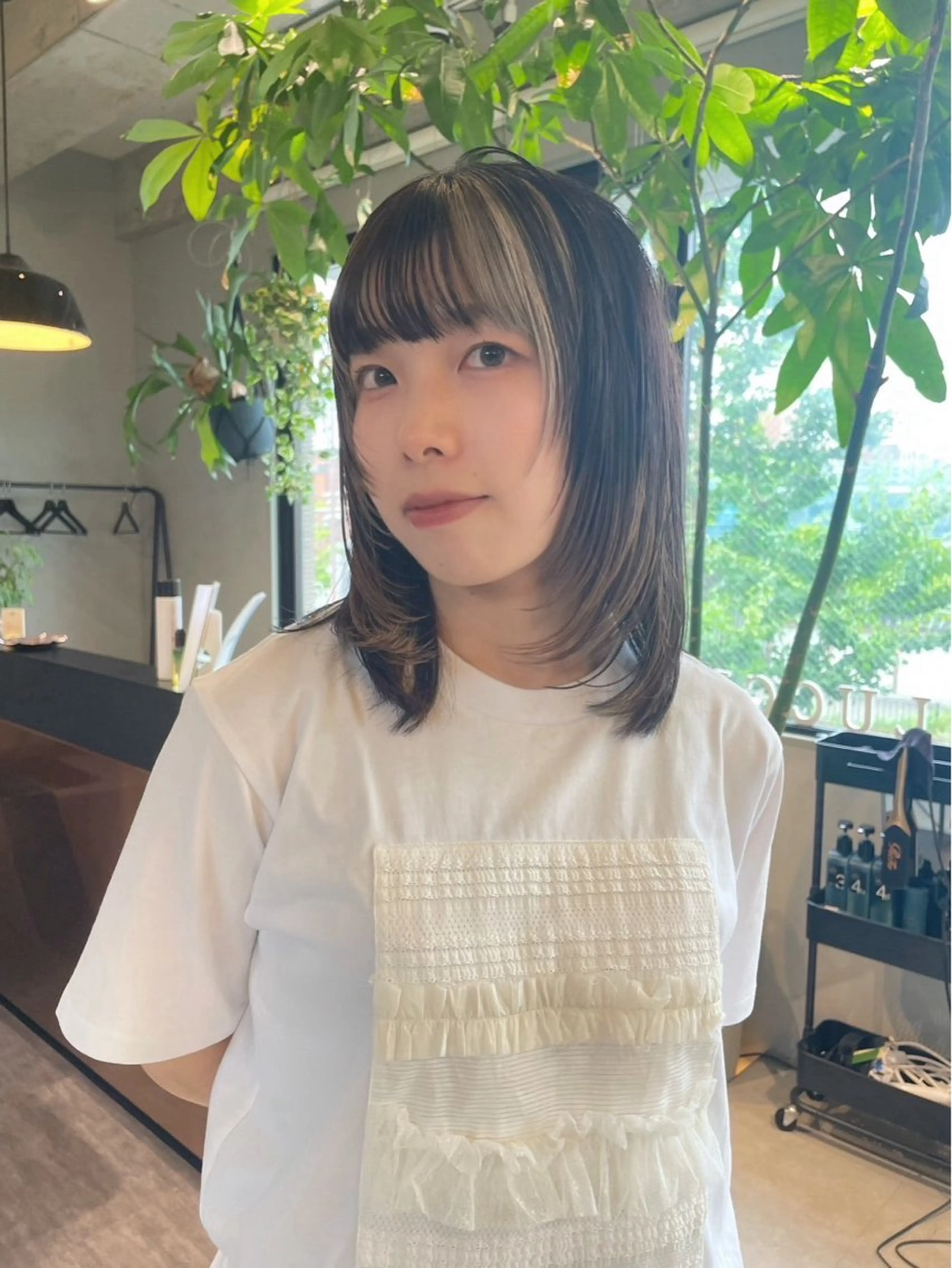 ミディアム カラー ミディアムパーマ デザインカラー レイヤーカット 森口 誠斗のヘアスタイル