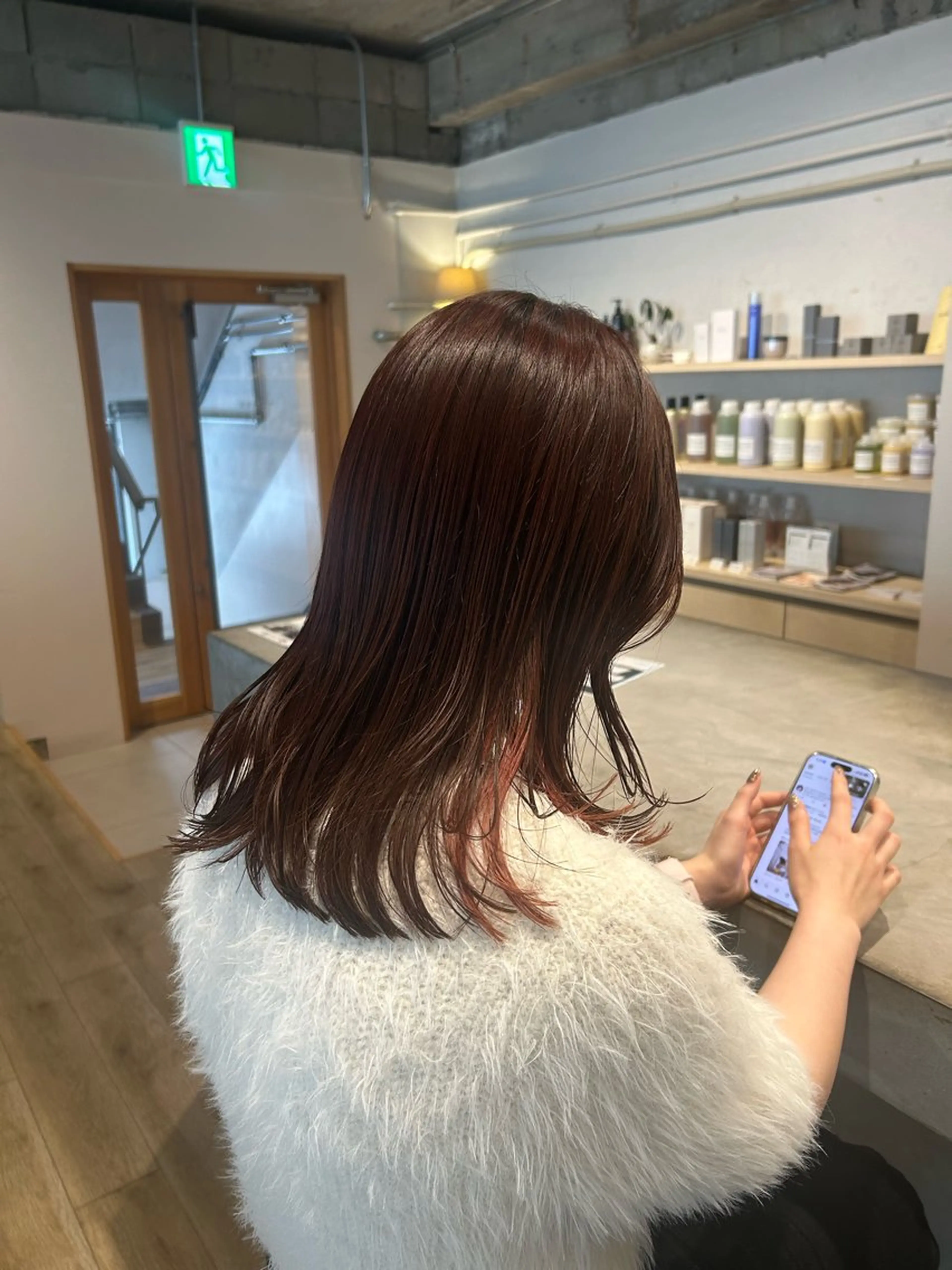 ミディアム カラー ブラウンカラー ピンクカラー ピンクブラウン ヘアカラー aina ⠀ ⠀ ⠀のヘアスタイル