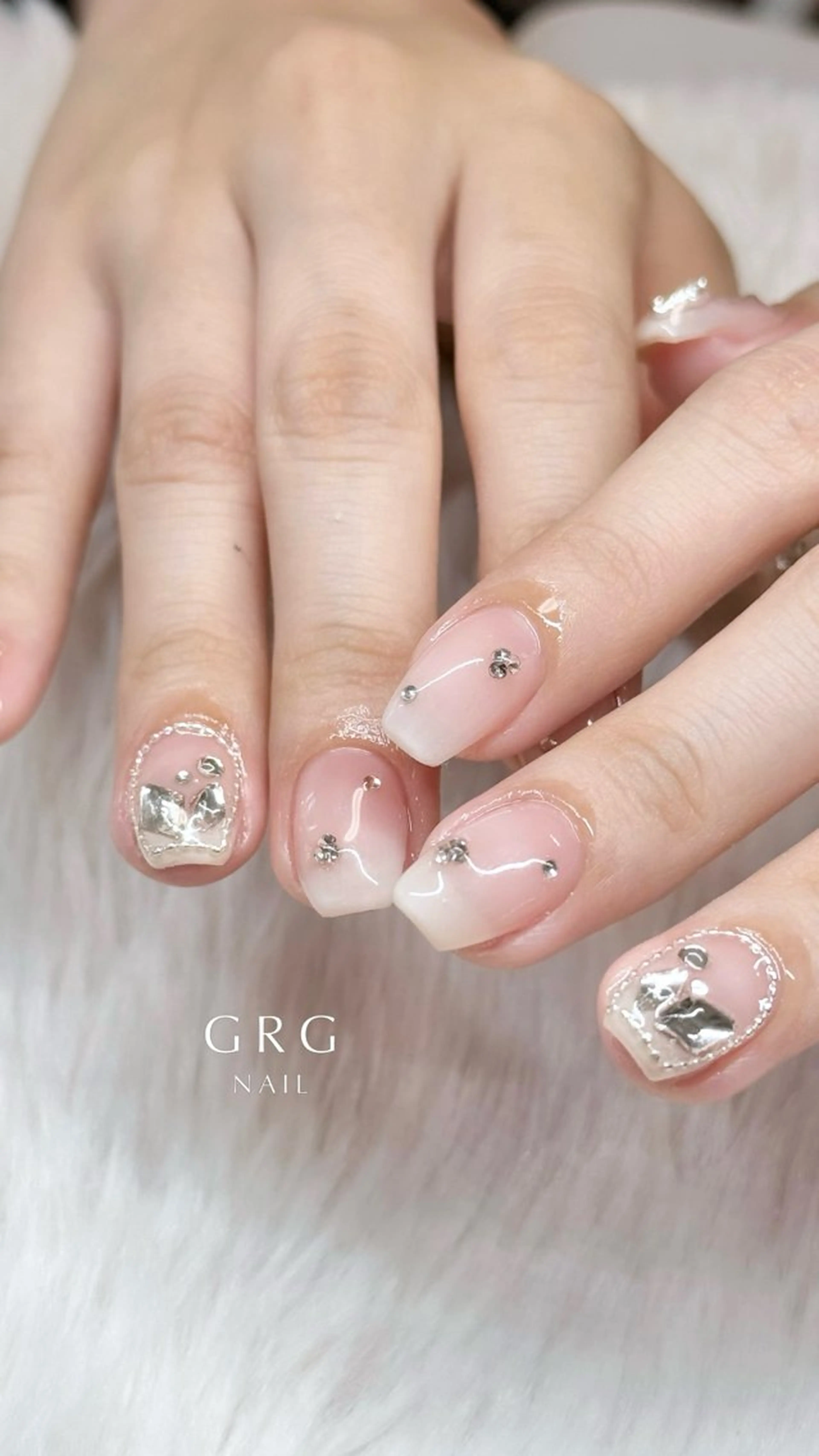 ネイル GRG NAILのネイルデザイン