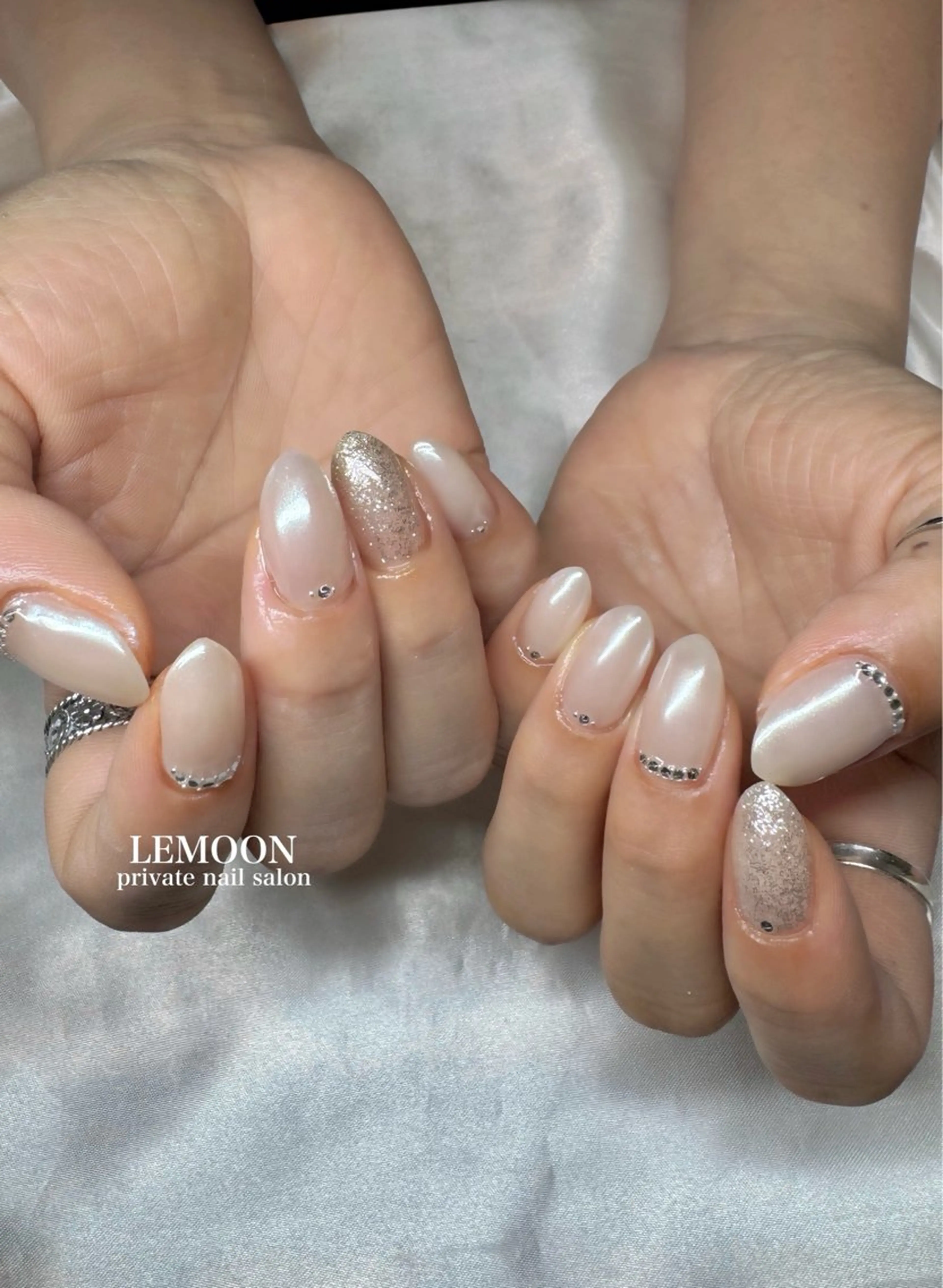 ネイル ミラーネイル シンプルネイル ホワイト ハンドネイル nail salon LEMOONのネイルデザイン