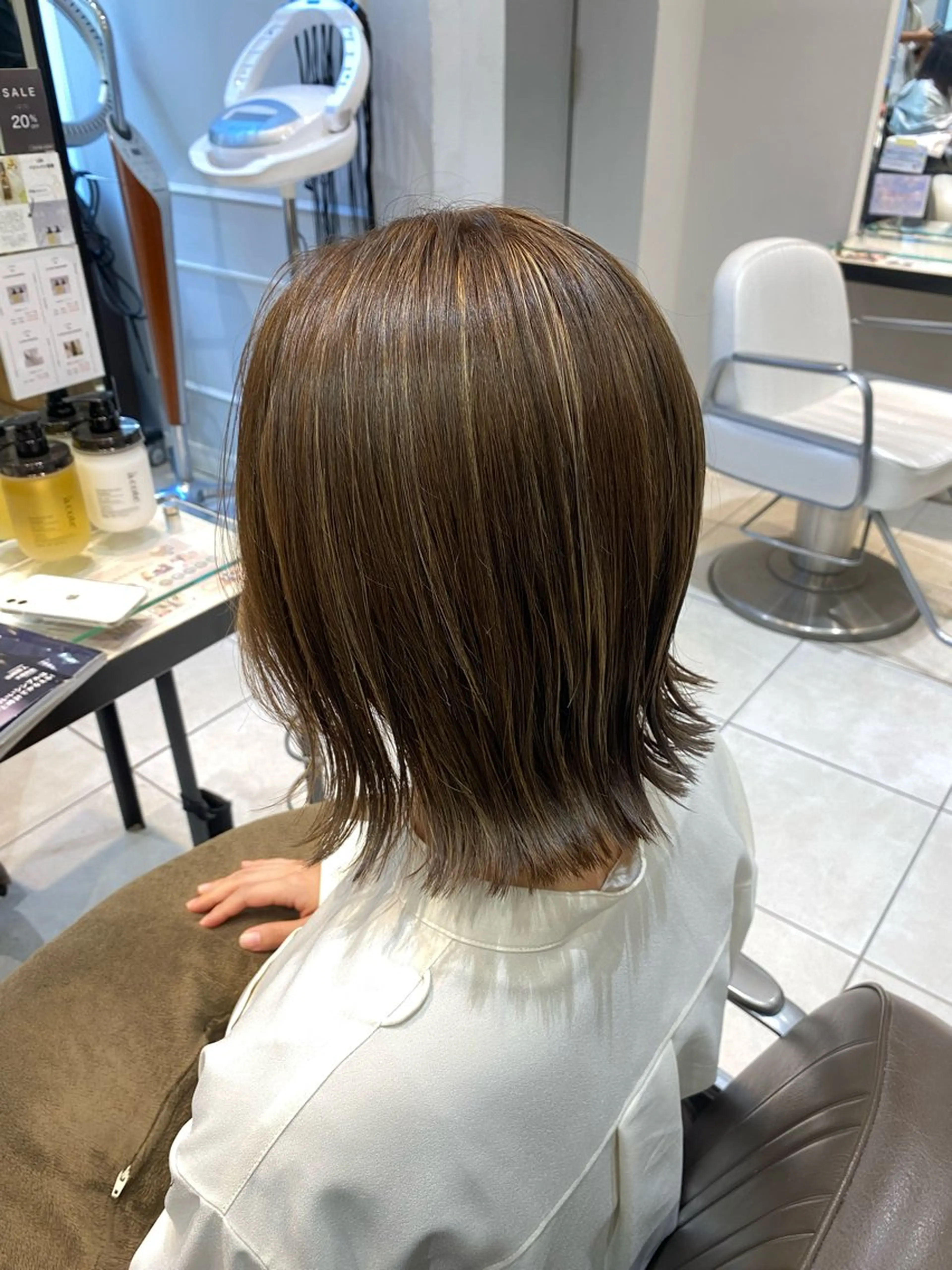 ショート ボブ くびれヘア 外ハネヘア 韓国ヘア🍒渡辺 咲🍒のヘアスタイル