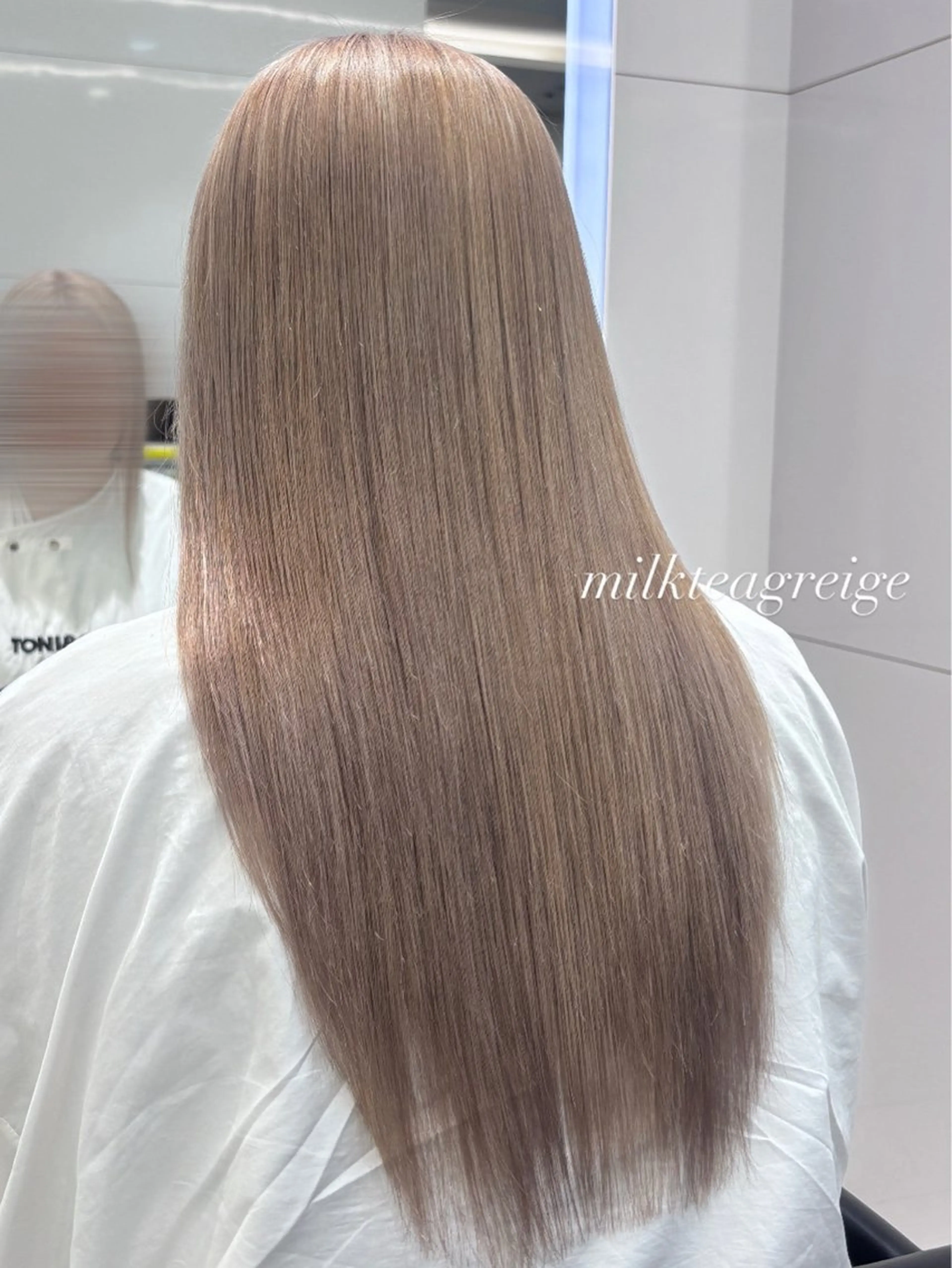 カラー ブリーチ リコ🪐レイヤー モデル募集のヘアスタイル