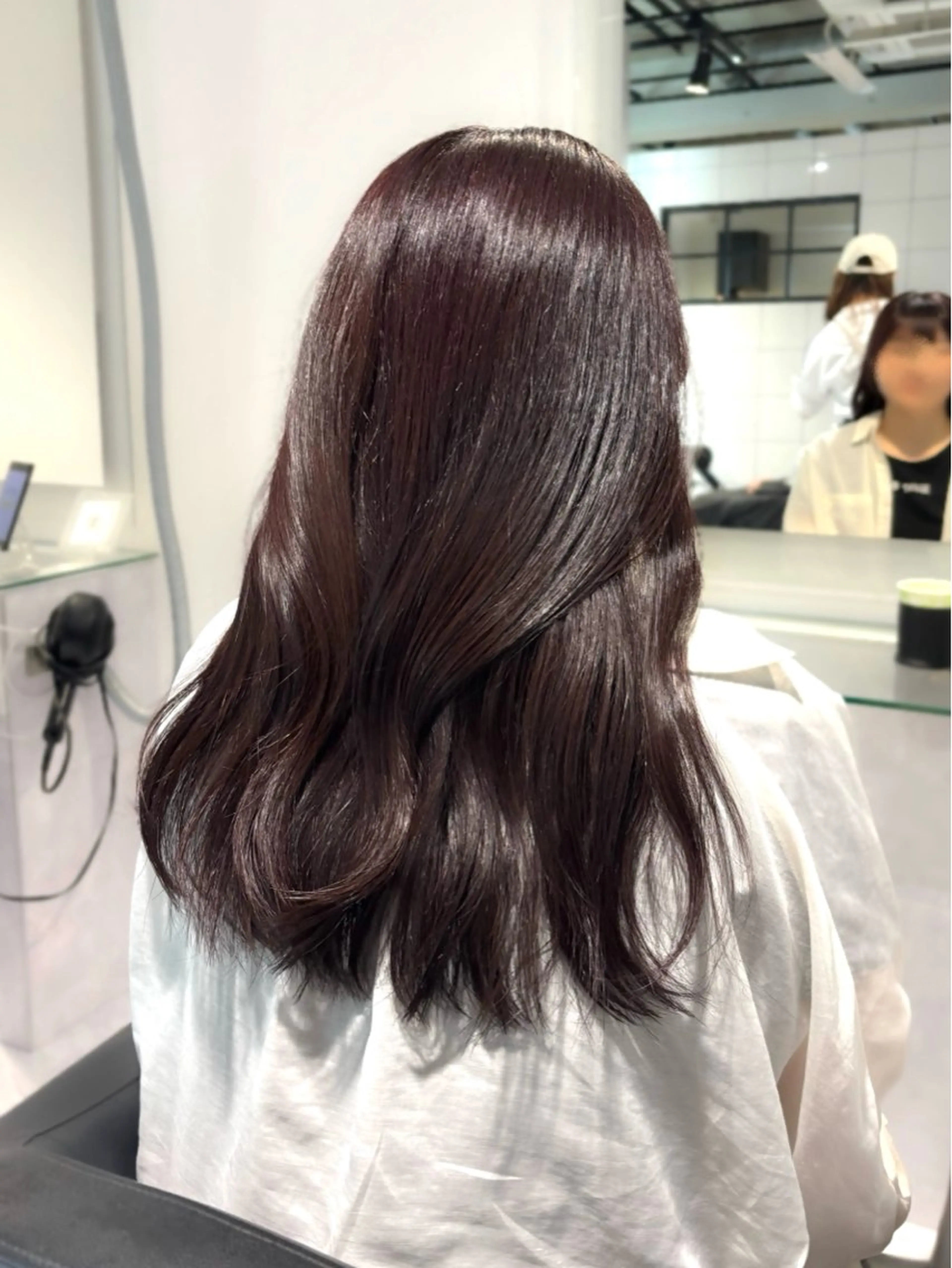 セミロング カラー ブリーチ ラベンダーカラー ブリーチなしカラー レイヤーカット 表参道♡暗髪♡ 艶カラー♡アユミのヘアスタイル