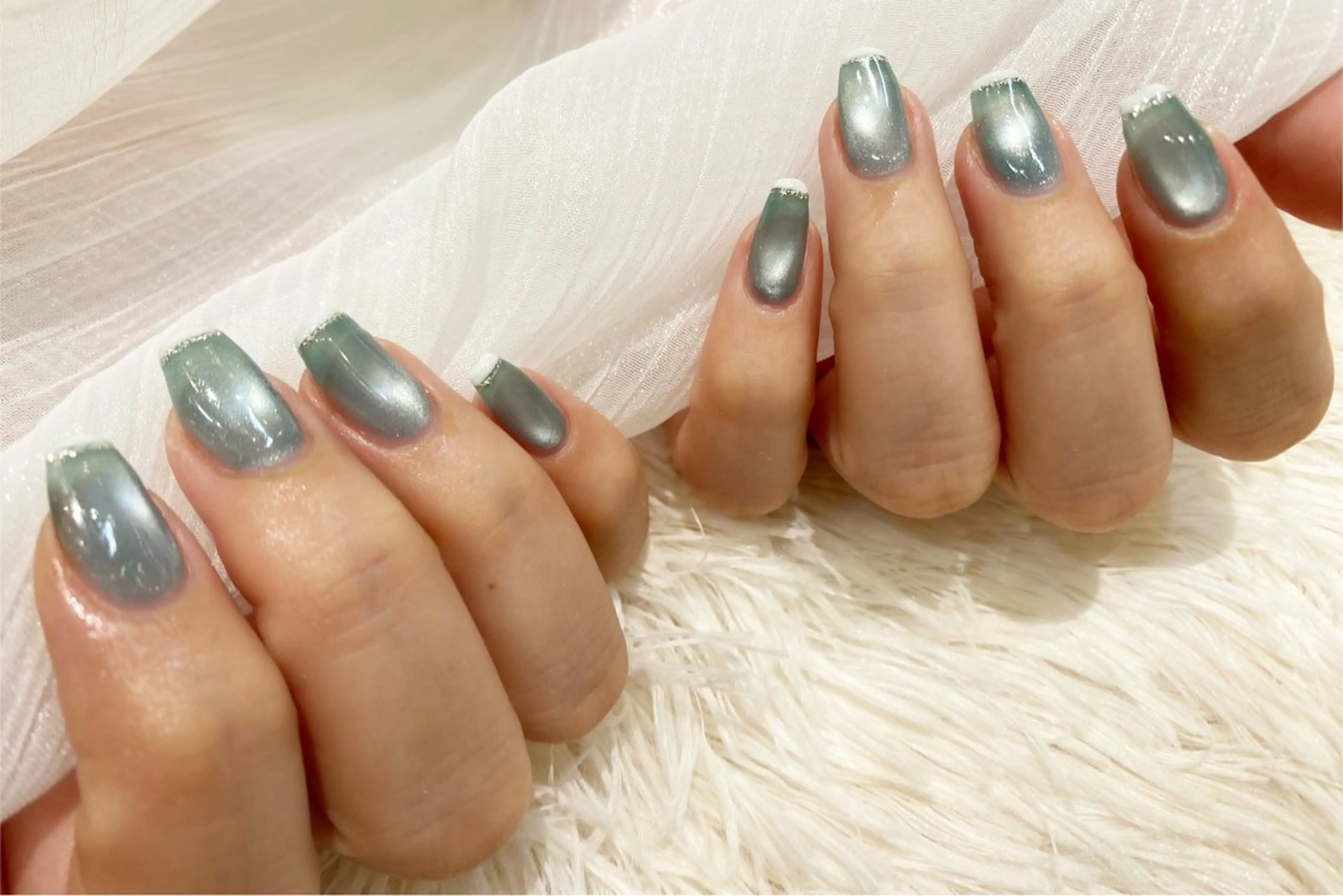 ネイル フレンチネイル マグネットネイル マグネットフレンチ ハンドネイル ネイルサロン nail_upのネイルデザイン