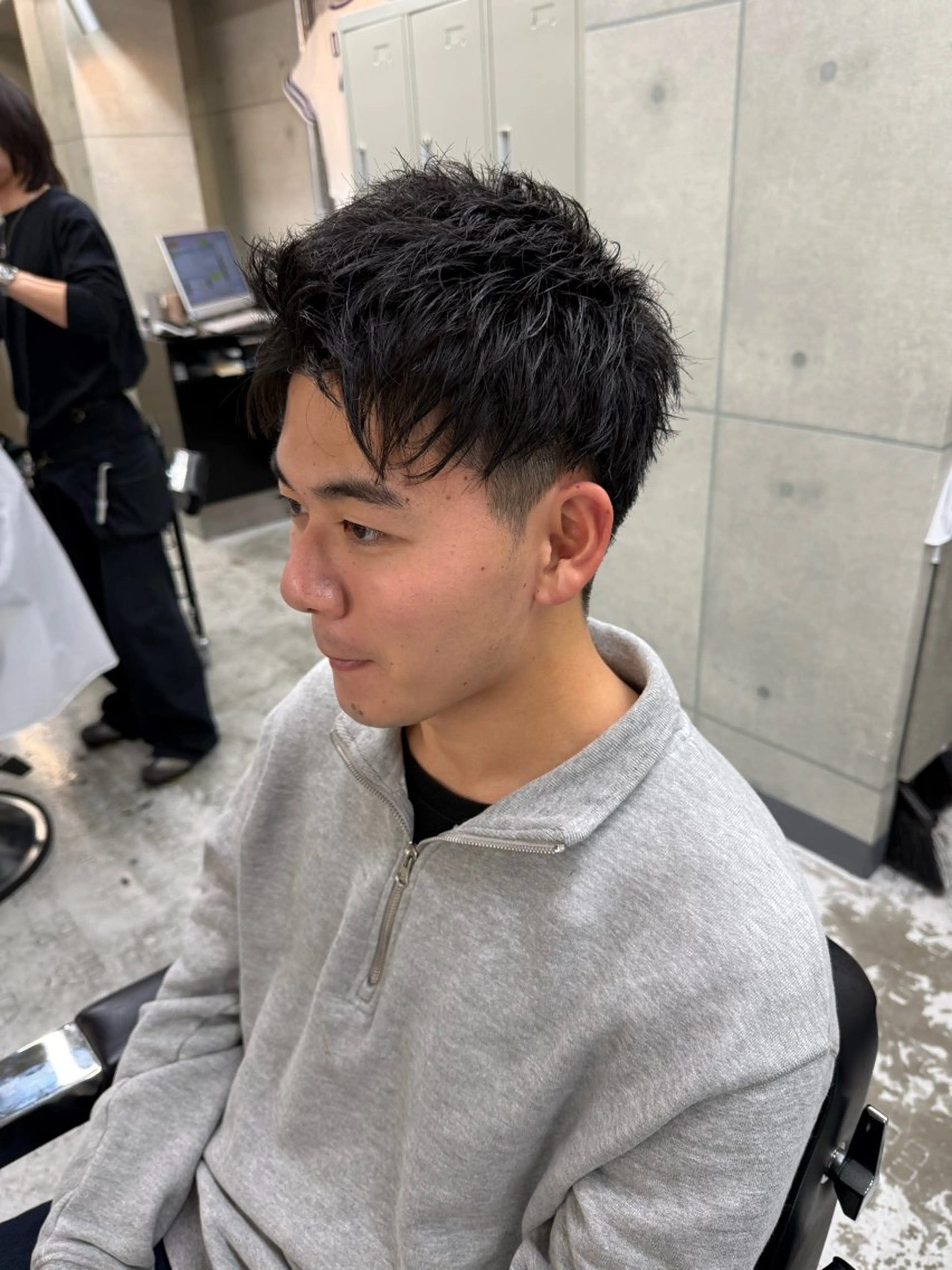 ショート メンズ アップバング メンズブリーチ センターパート フェードカット メンズパーマ 【メンズ・カット】 藪 清正のヘアスタイル