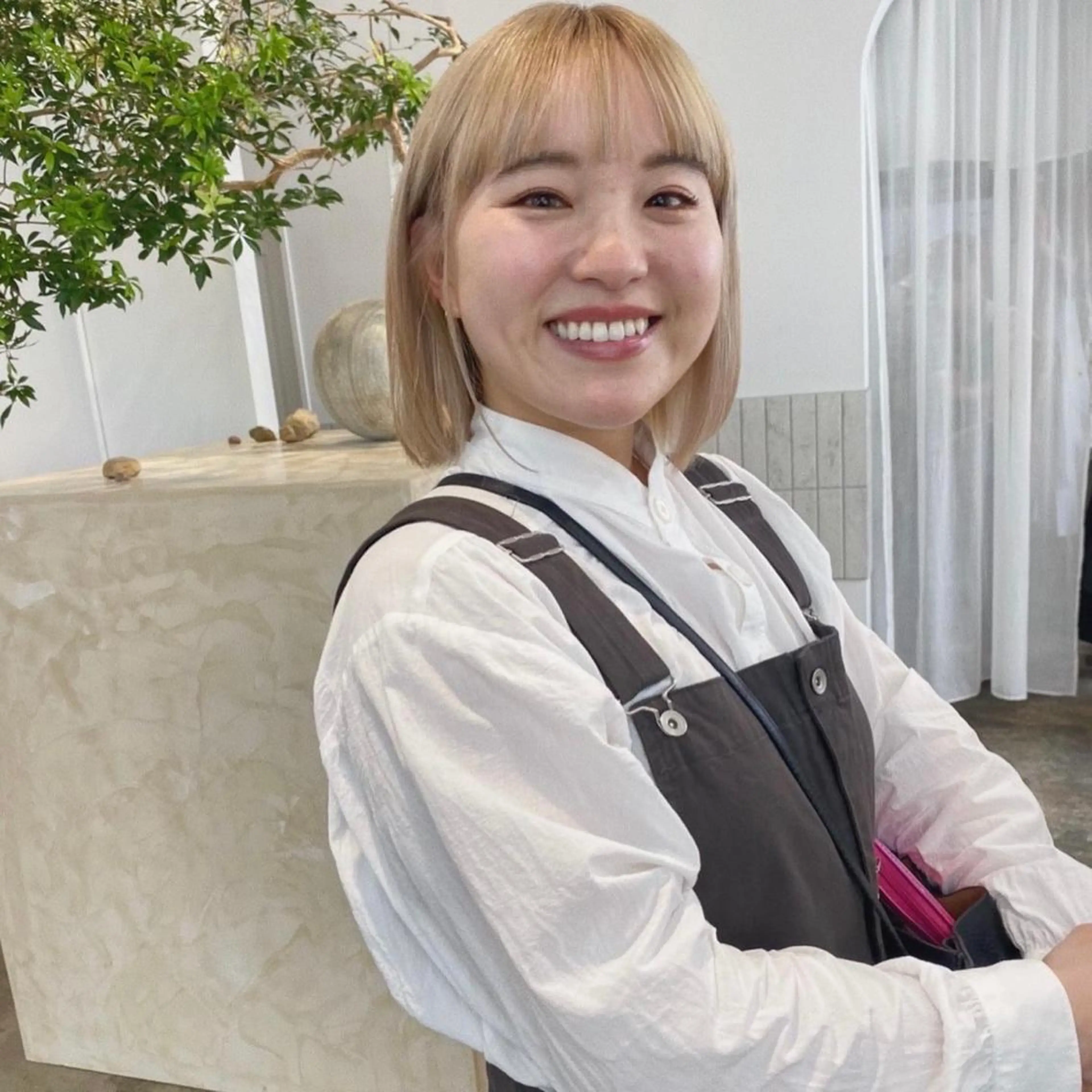 ミディアム スギヤマ ショウゴのヘアスタイル