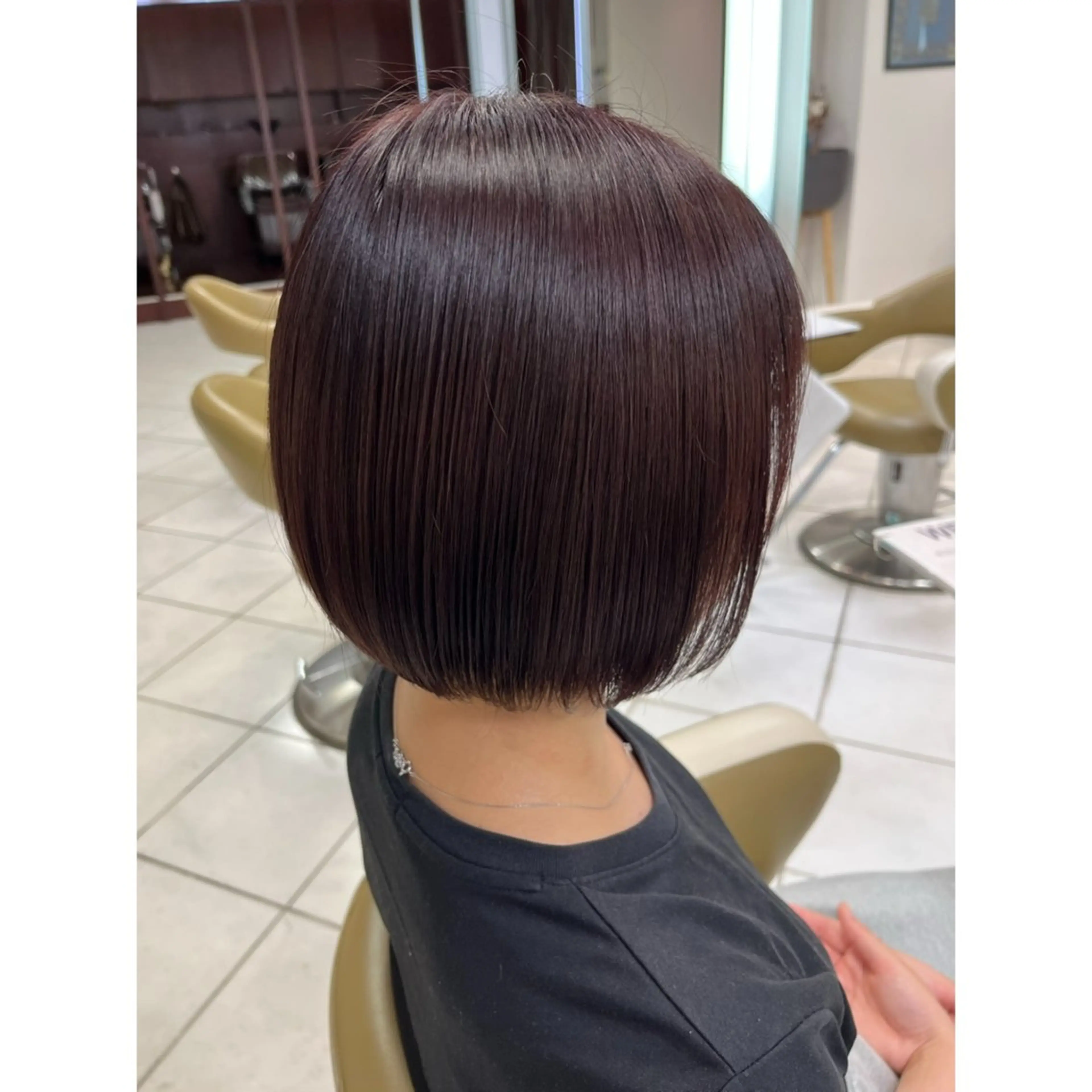 カラー ブリーチ ブラウンカラー ブリーチなしカラー レッドカラー ボブ ムロイ ミスズのヘアスタイル