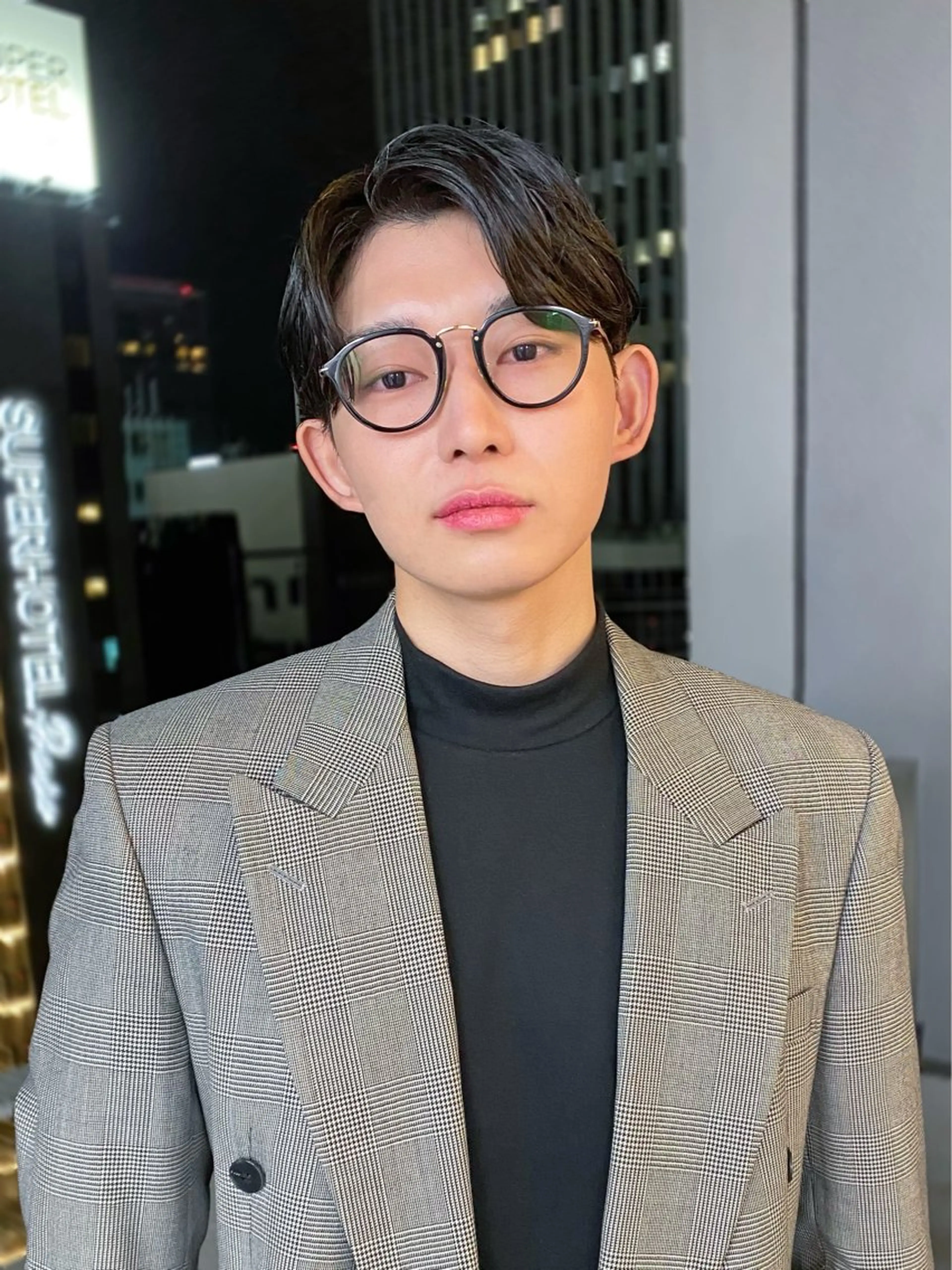 パーマ メンズ センターパート メンズパーマ カット パーマ トリートメント 安藤幹人 メンズパーマのヘアスタイル