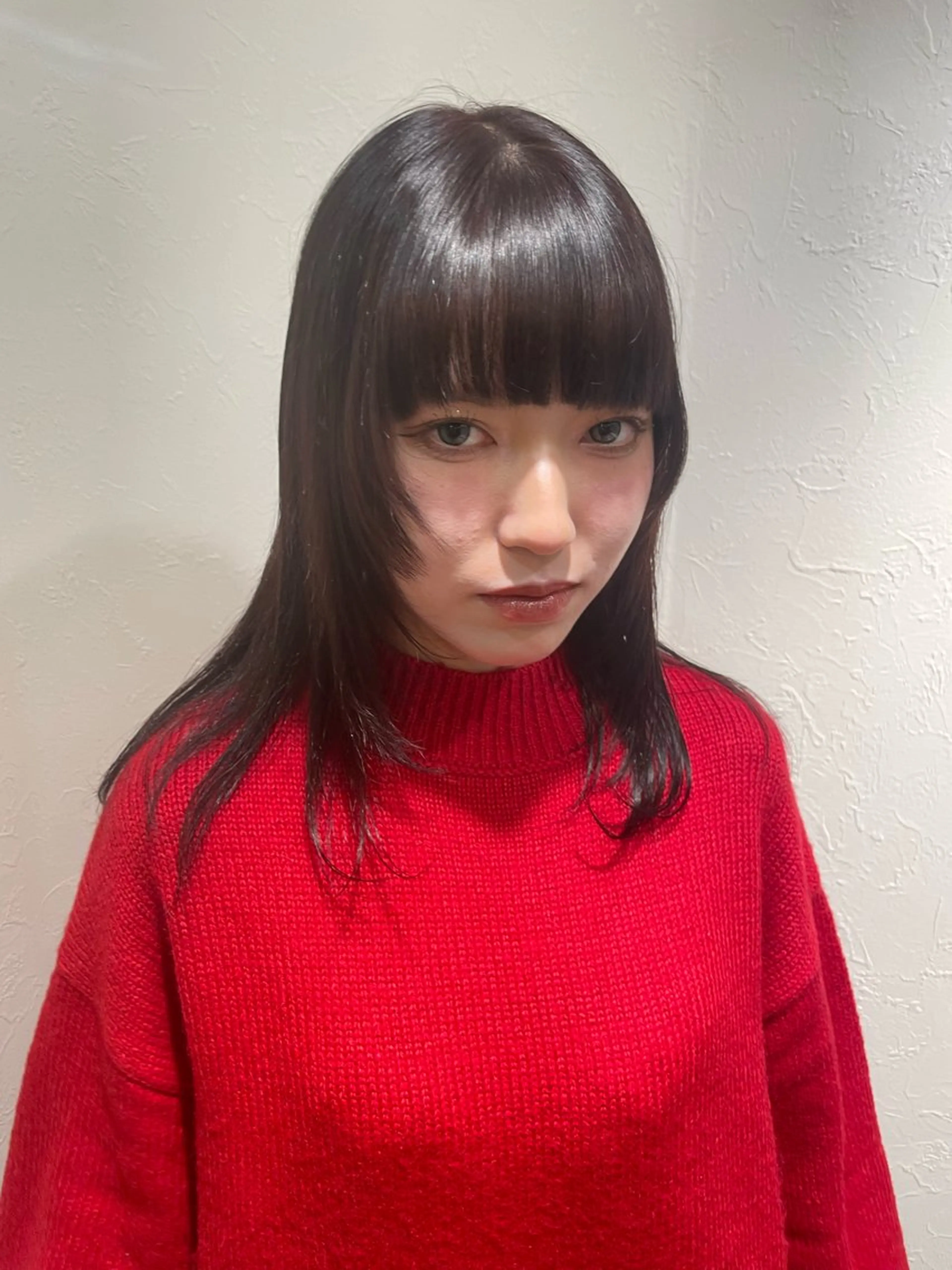 ミディアム カラー 顔周りカット 久我 彩音のヘアスタイル