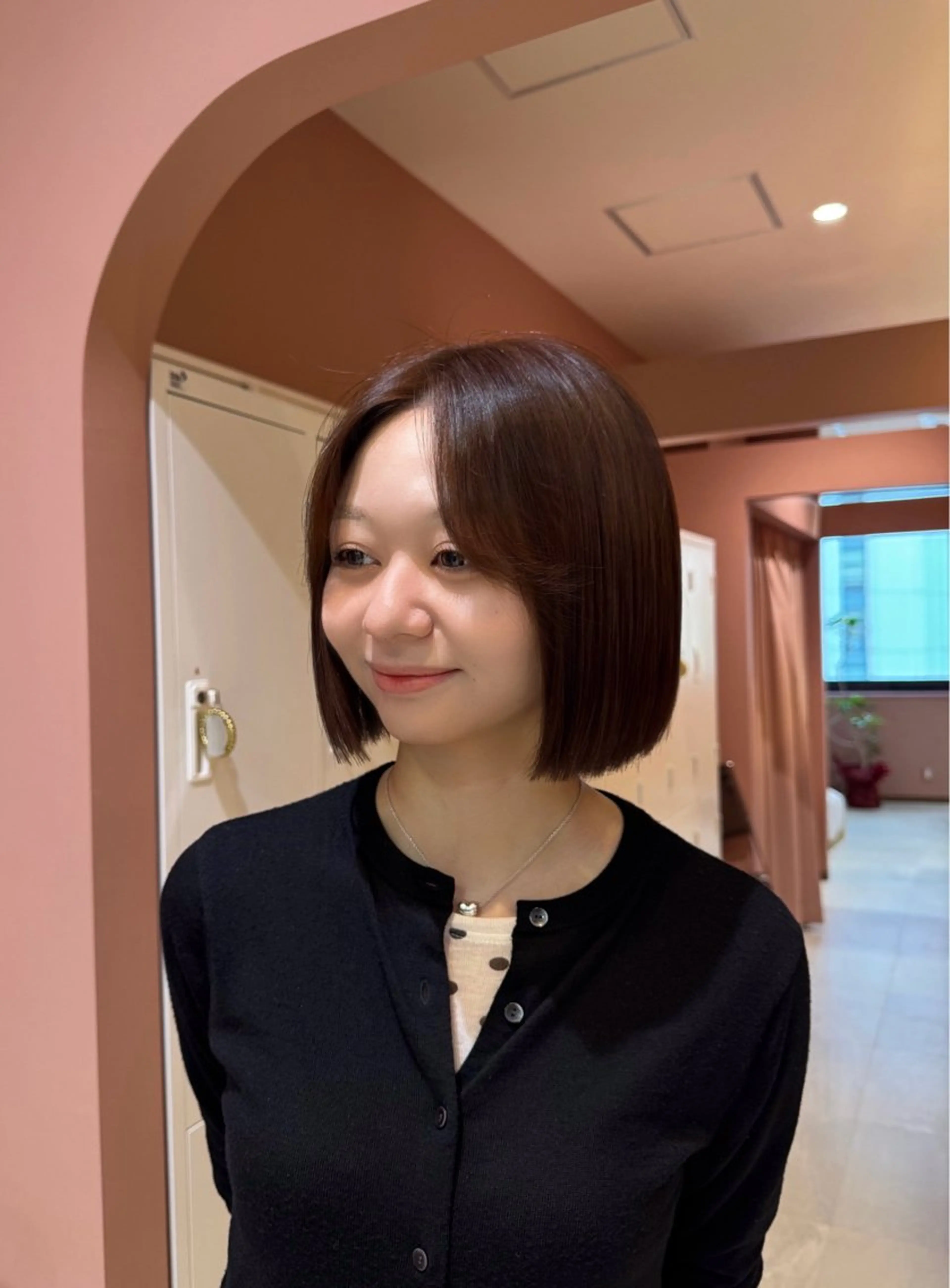ショート ボブ カット ヘアカラー トリートメント 山本 望華のヘアスタイル