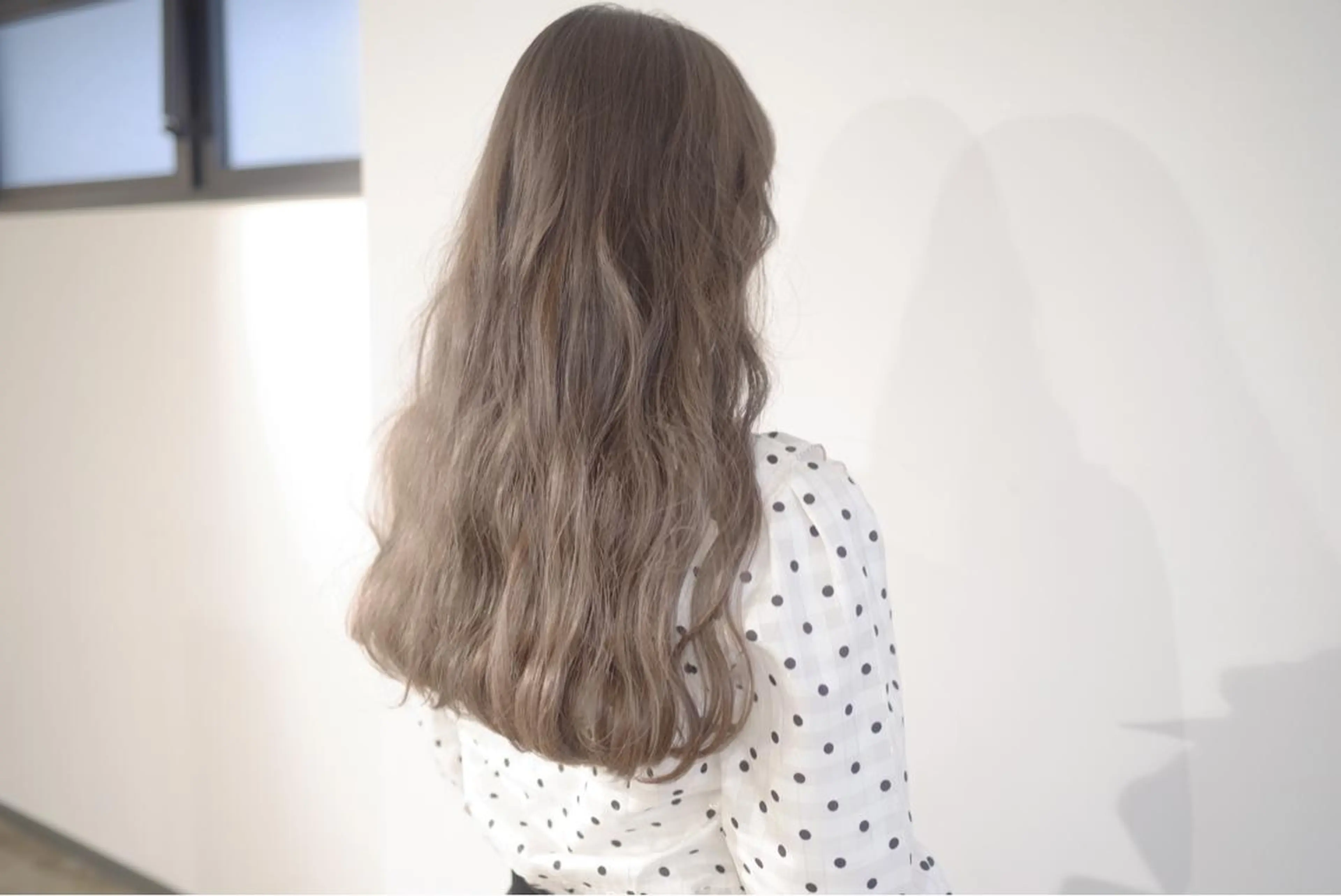 ロング カラー ヘアアレンジ ベージュカラー ブリーチ ケアブリーチ マンツーマン施術🦋 ayajuのヘアスタイル