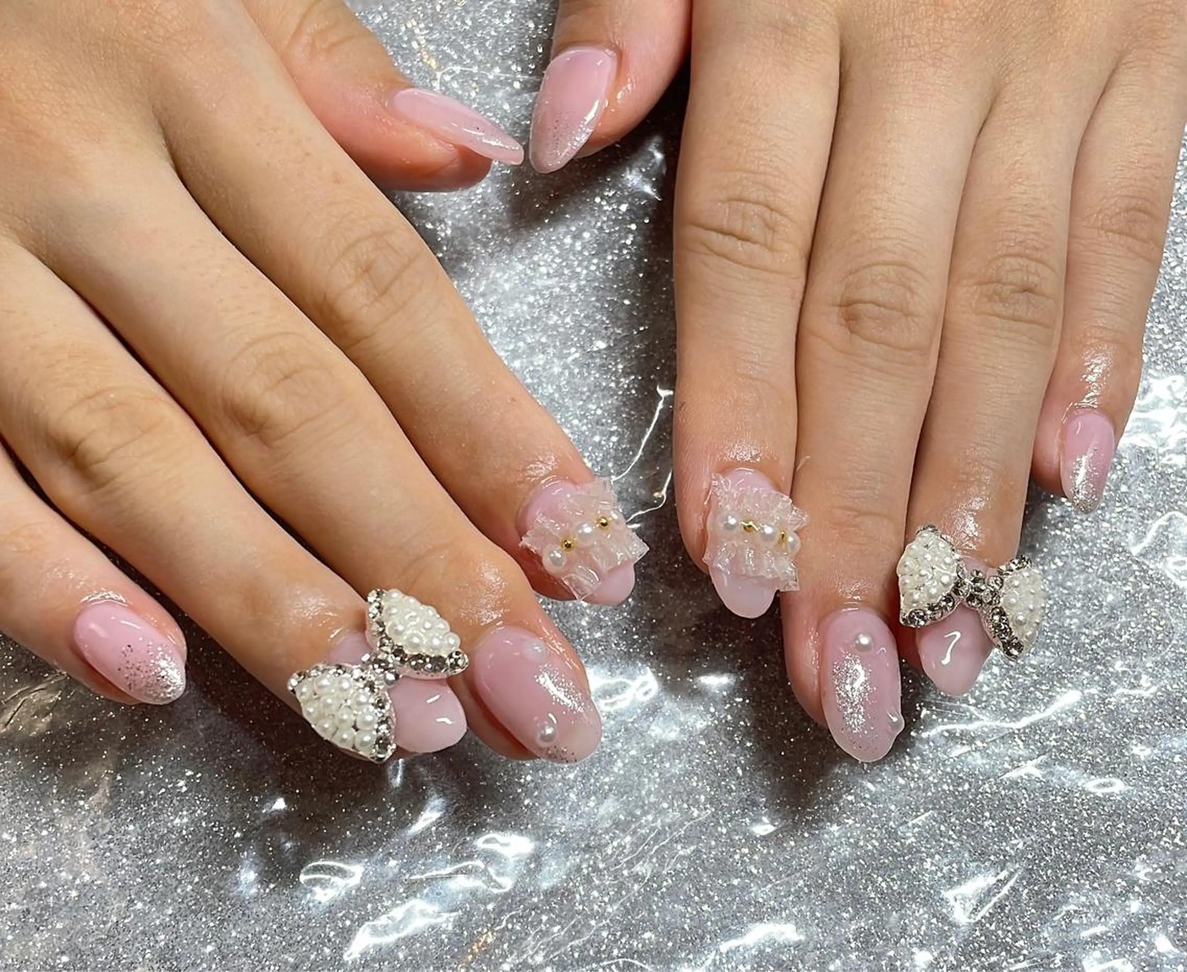 ネイル ハンドネイル VIERU 🌈🎀💖のネイルデザイン