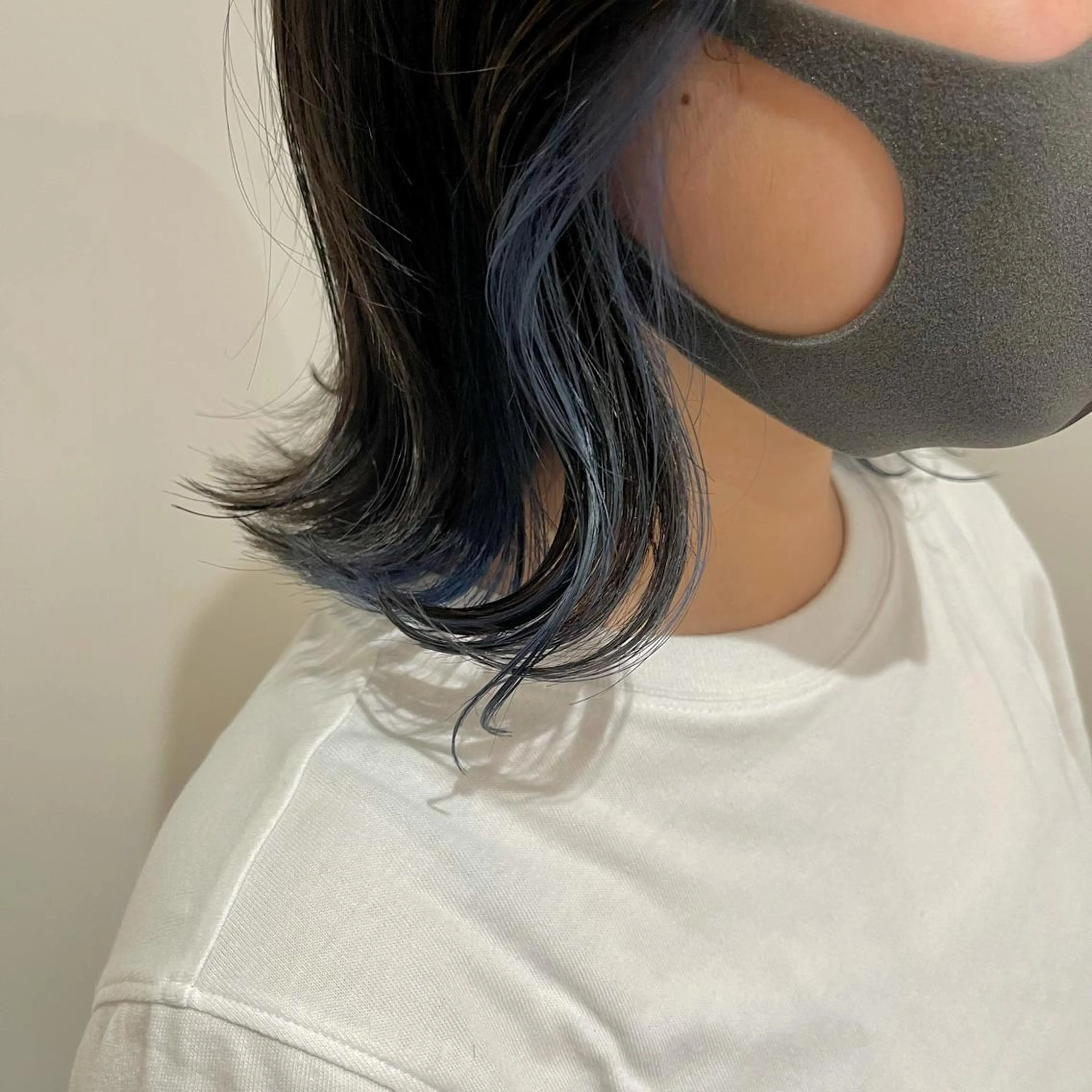ミディアム カラー UMEDA FIGAROのヘアスタイル