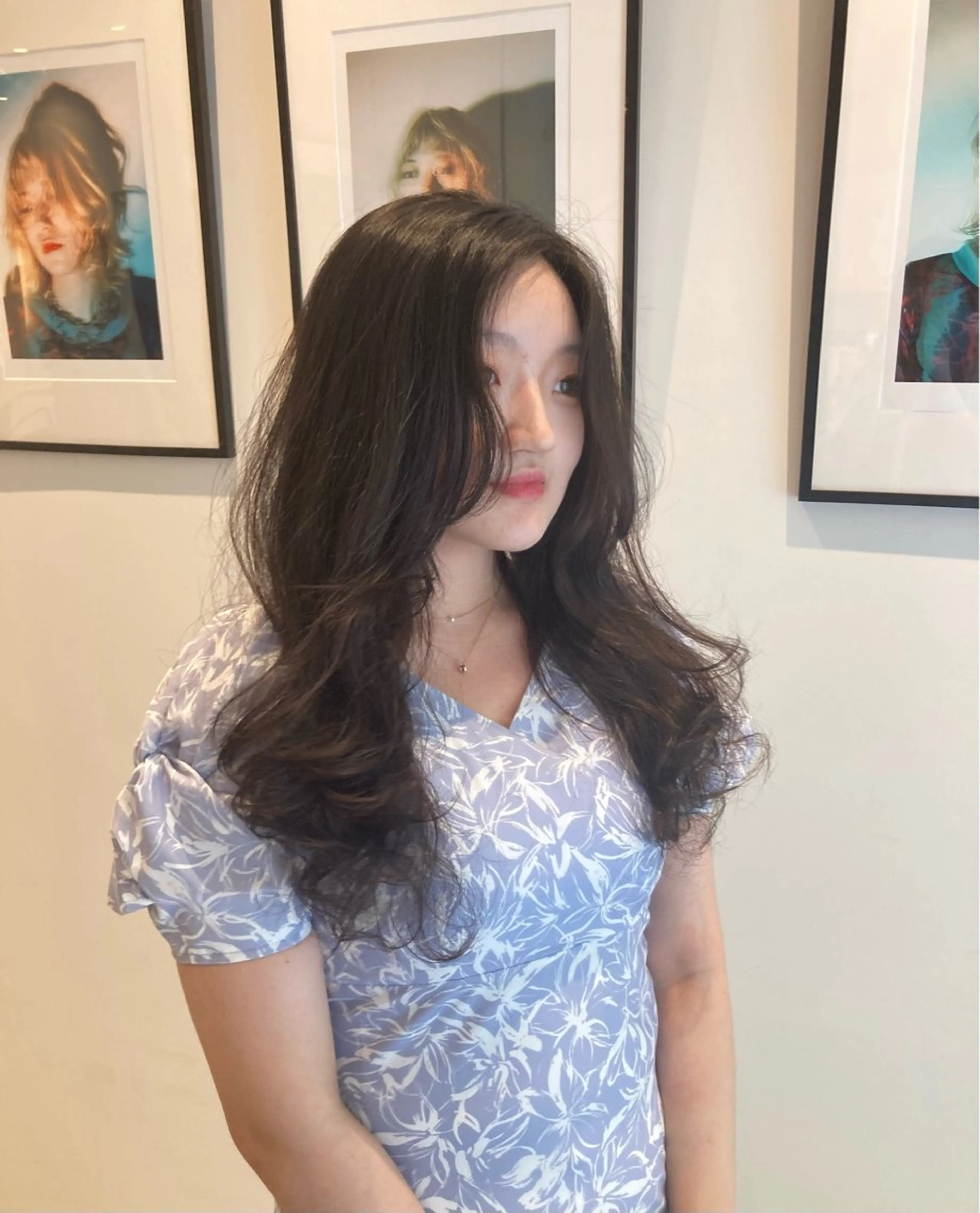 ロング ワンホンヘア カット パーマ トリートメント 大岩 茉愉のヘアスタイル