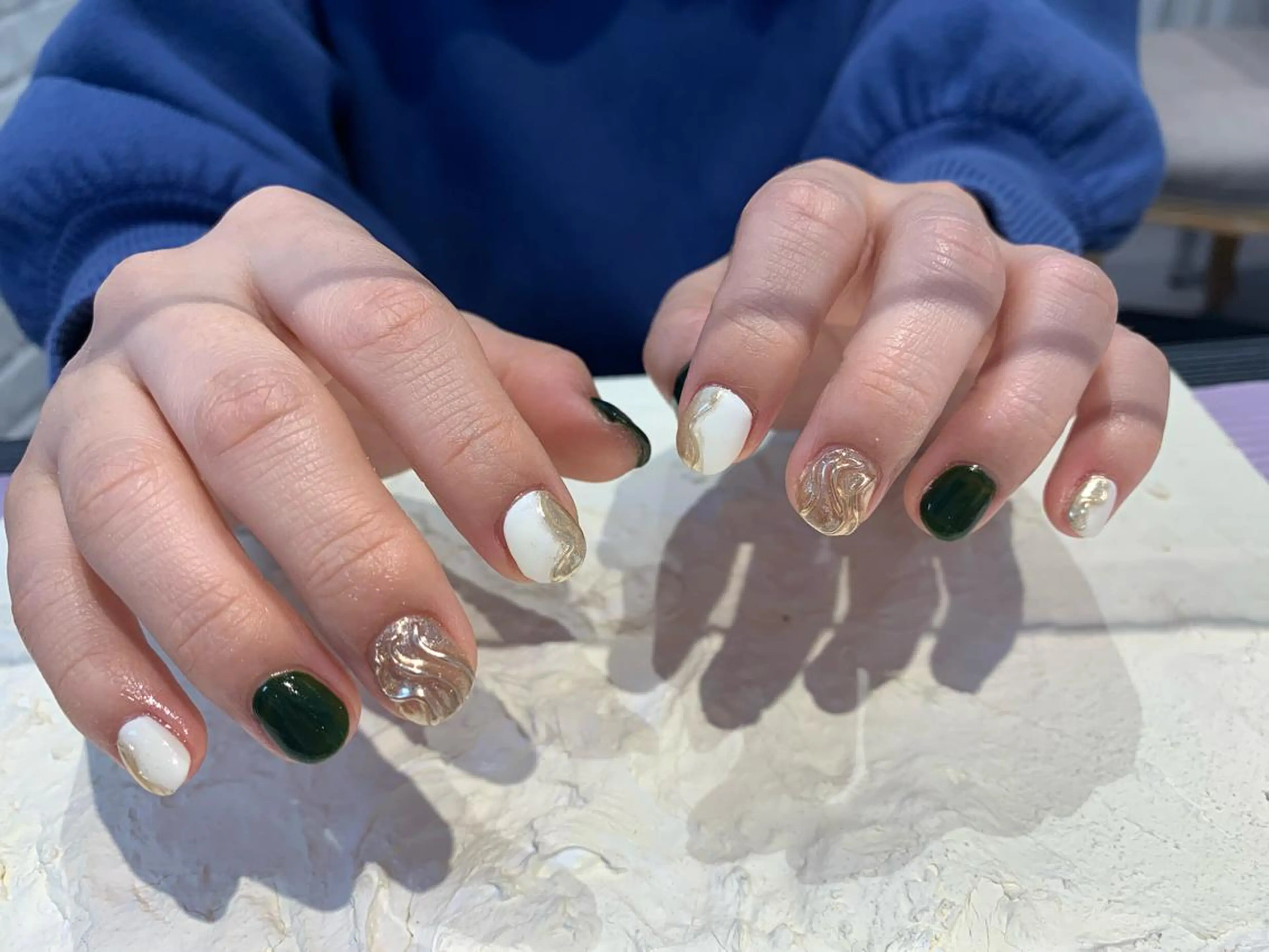 ネイル ニュアンスネイル マキノ ユイのネイルデザイン