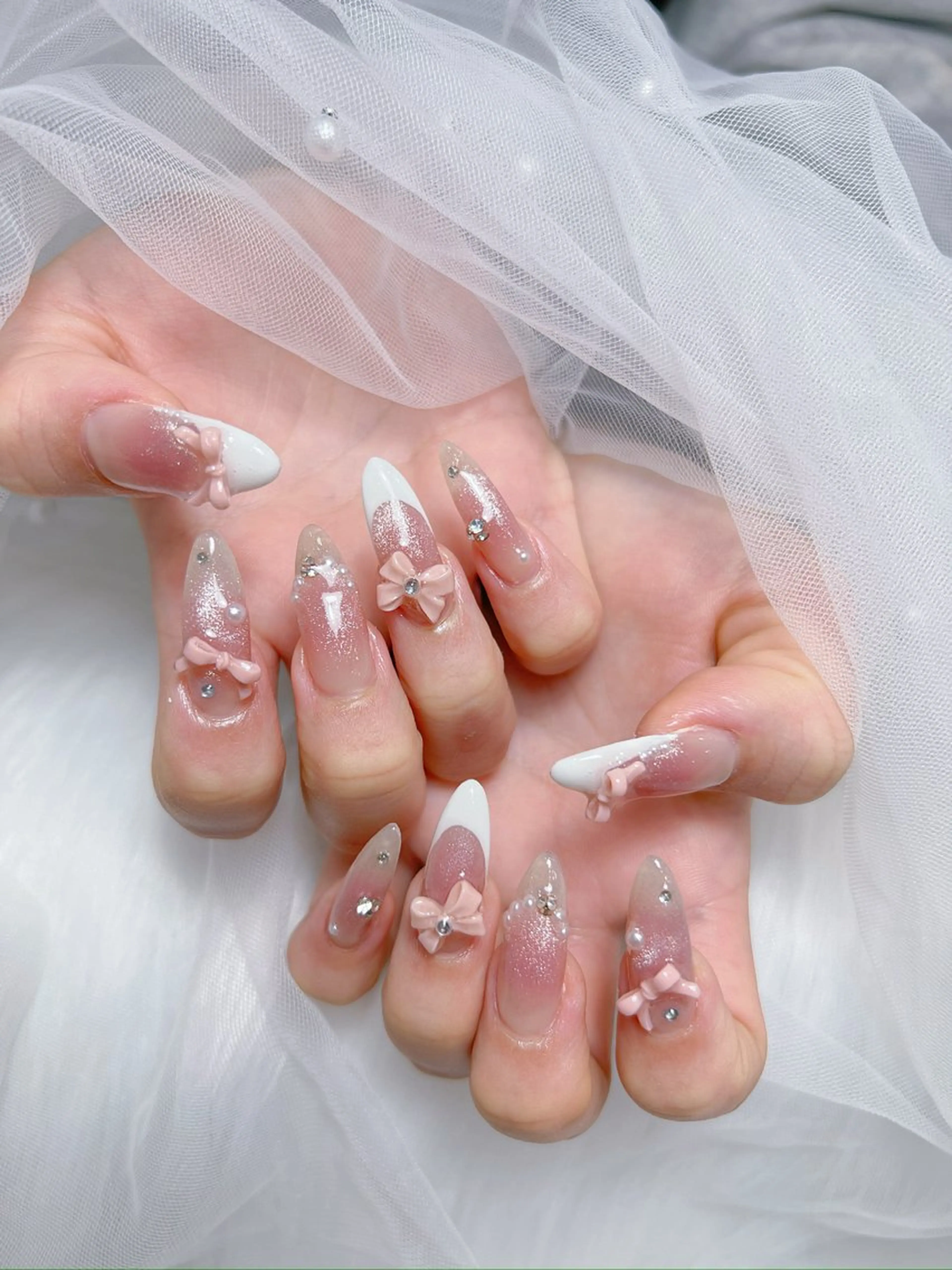 ネイル アートネイル オーロラネイル チークネイル 長さ出し フットネイル Miya _nailのネイルデザイン