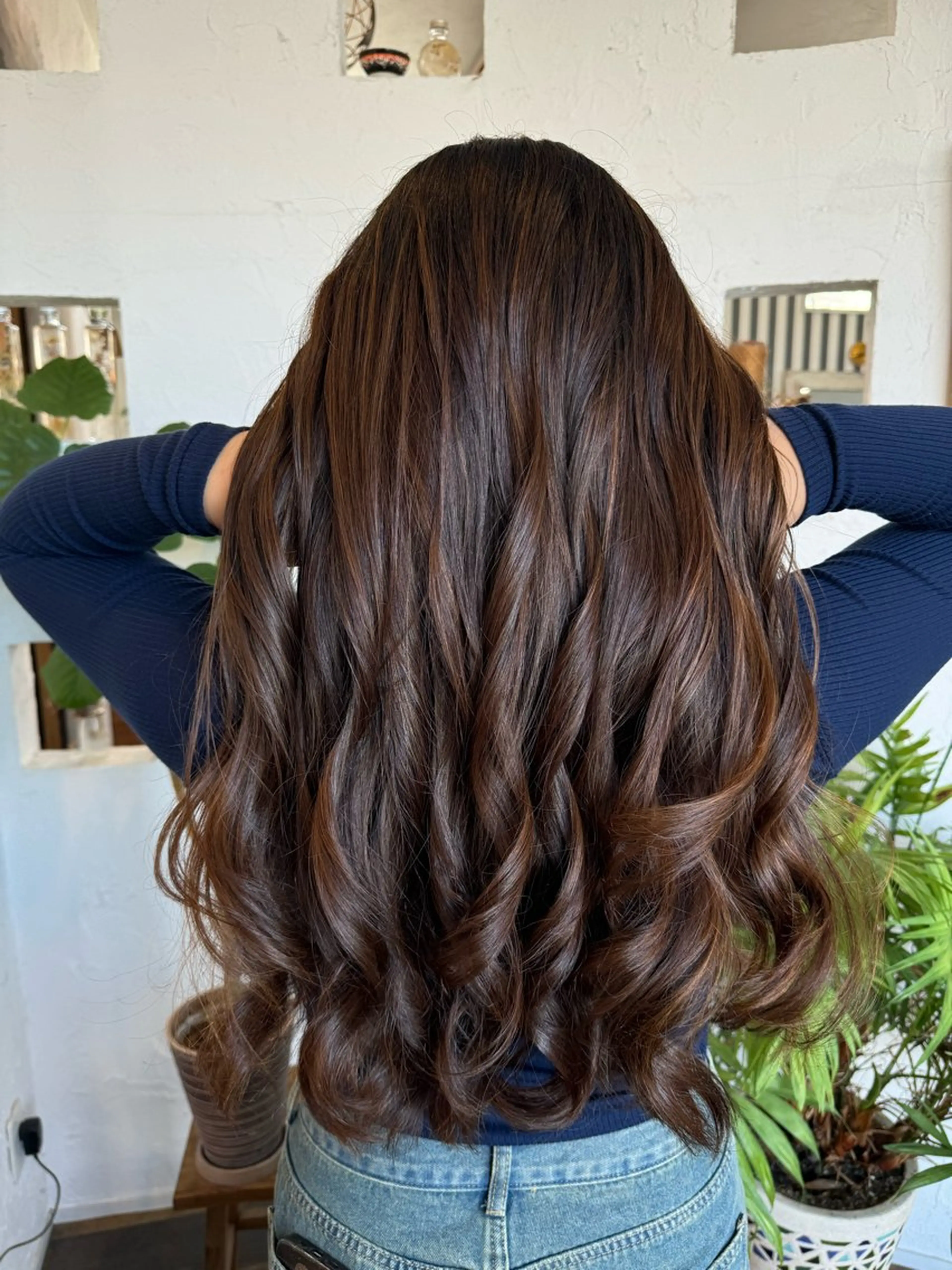 ロング カラー アッシュ ブラウンカラー 透明感カラー ハイライトカラー ハイトーンカラー カット ヘアカラー トリートメント 🌸小掛🌸 豊橋外国人風カラーのヘアスタイル