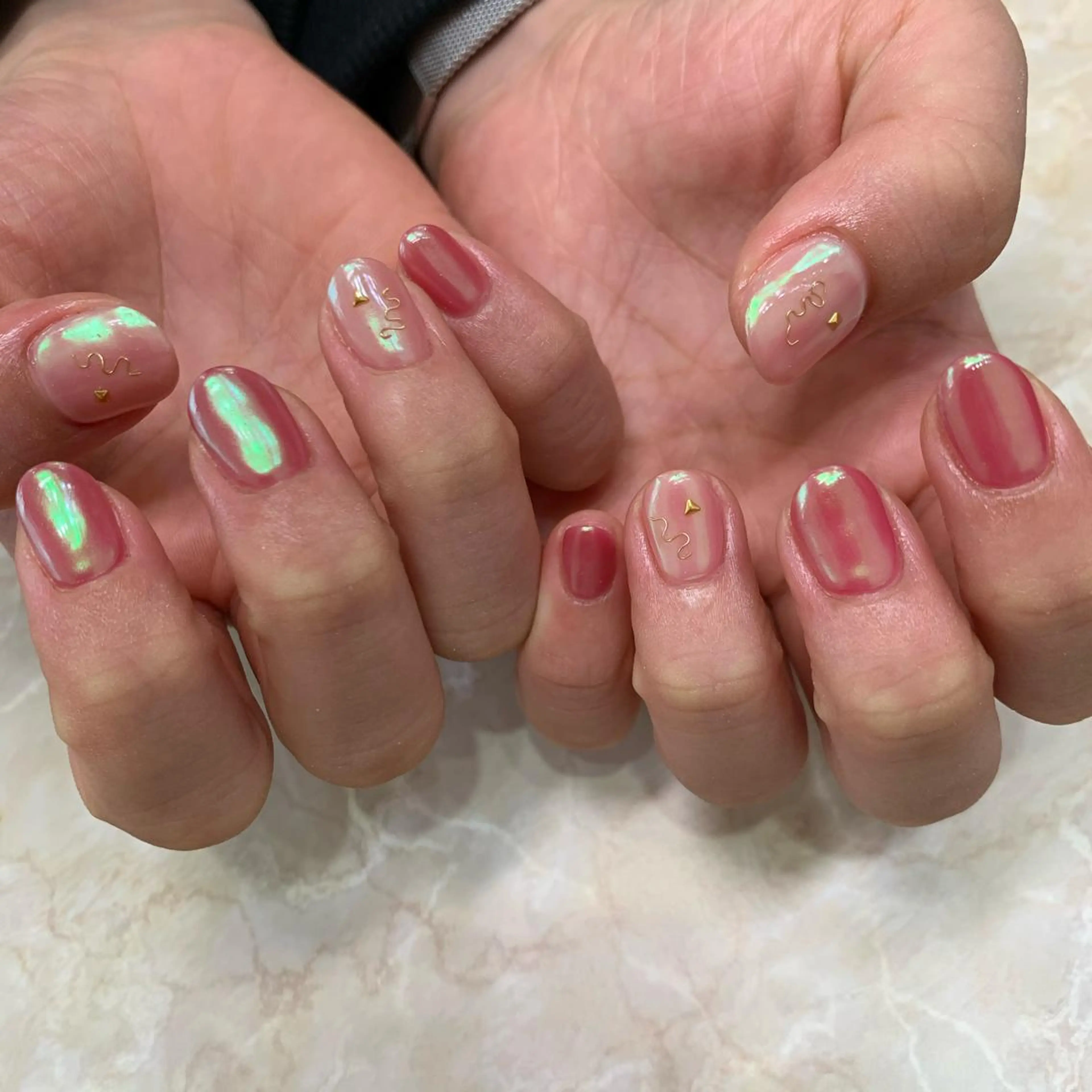 ネイル 新宿ニュアンスネイル makotoのネイルデザイン