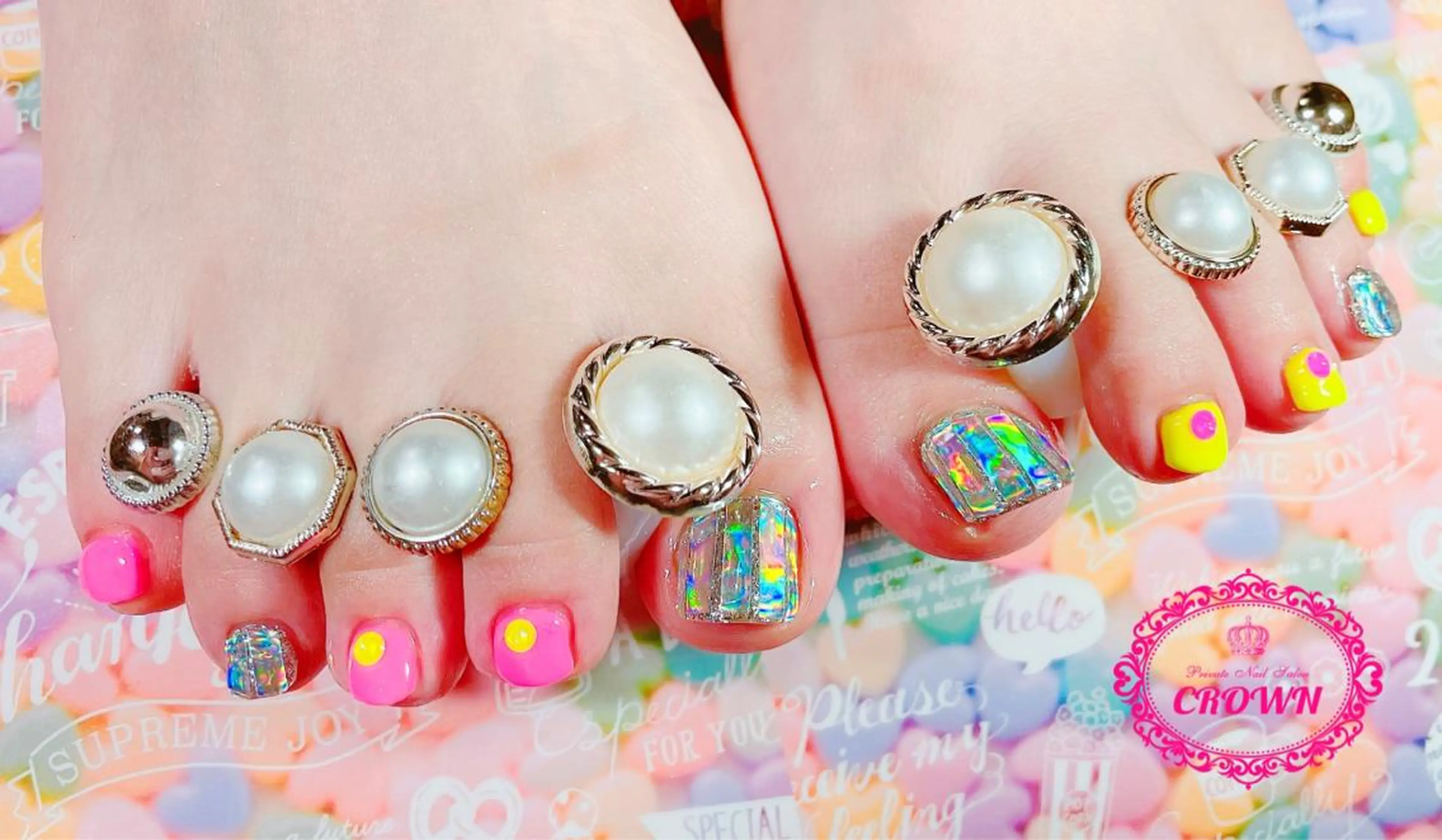 ネイル フットネイル CROWN プライベートサロンのネイルデザイン