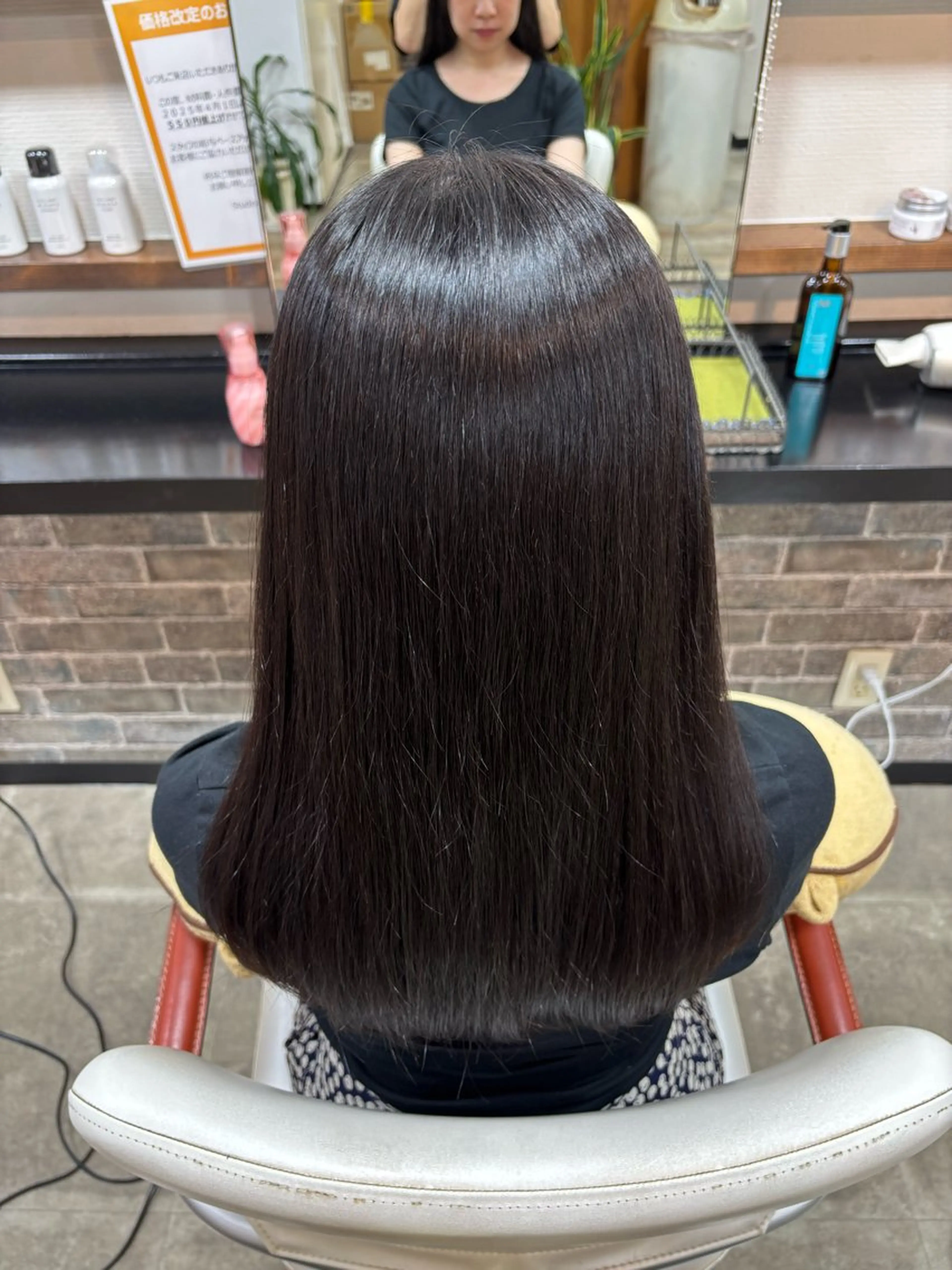 セミロング ヘアアレンジ 髪質改善 カット 縮毛矯正 イツキ🌕デザインカ ラー🥨髪質改善🫧のヘアスタイル