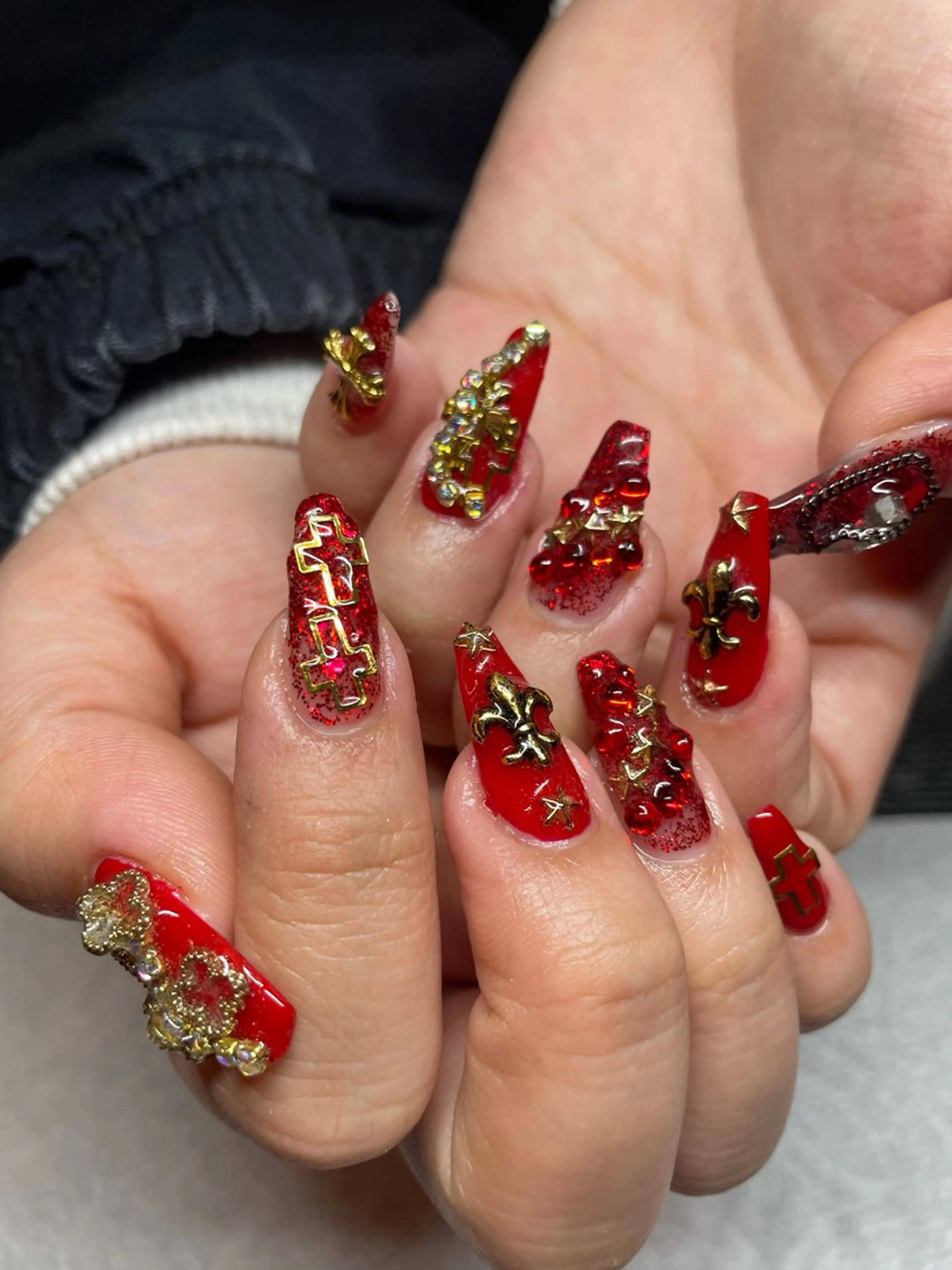ネイル ハンドネイル CRAZY NAILのネイルデザイン