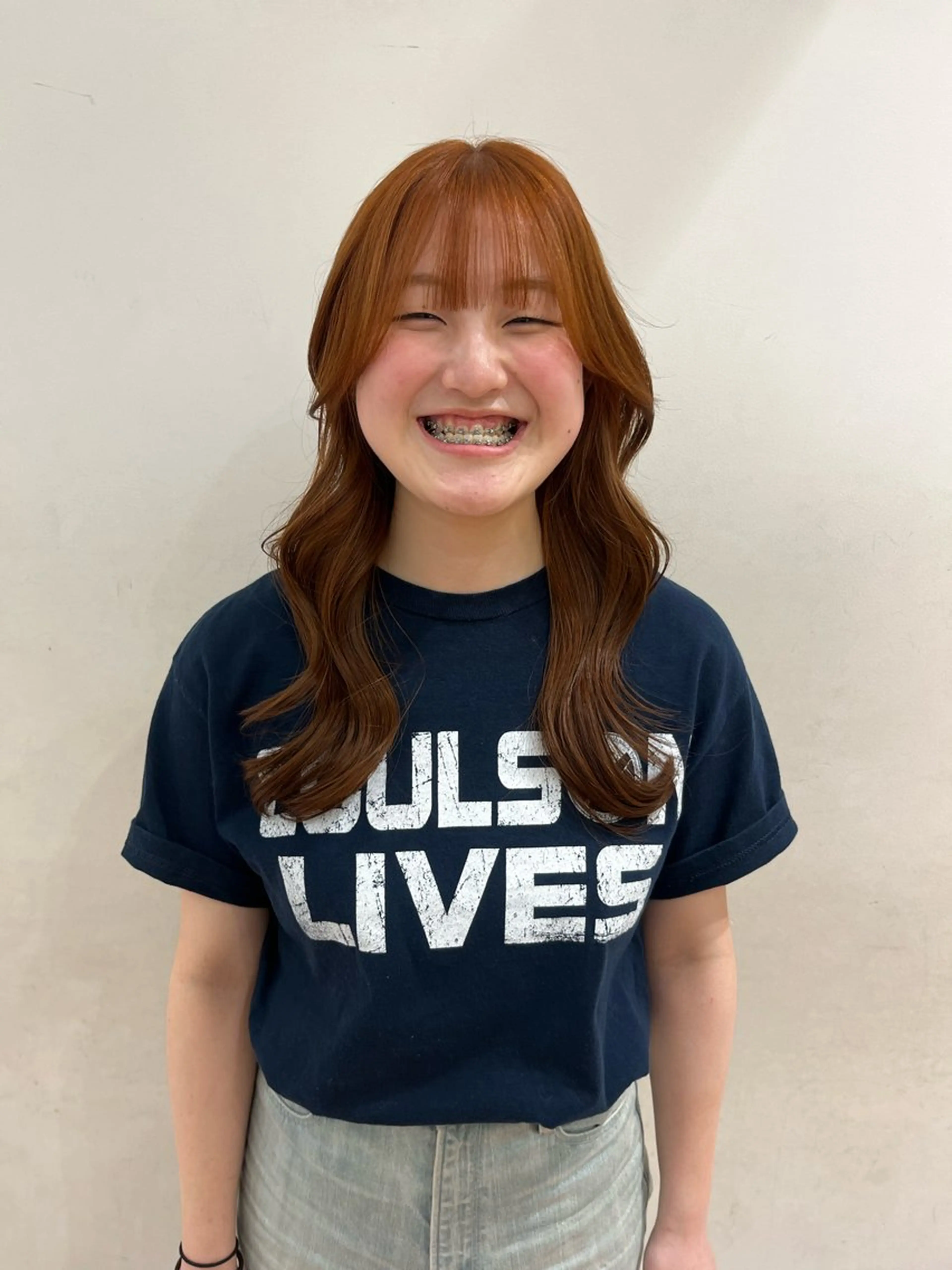 ロング カラー 荒川 三希のヘアスタイル