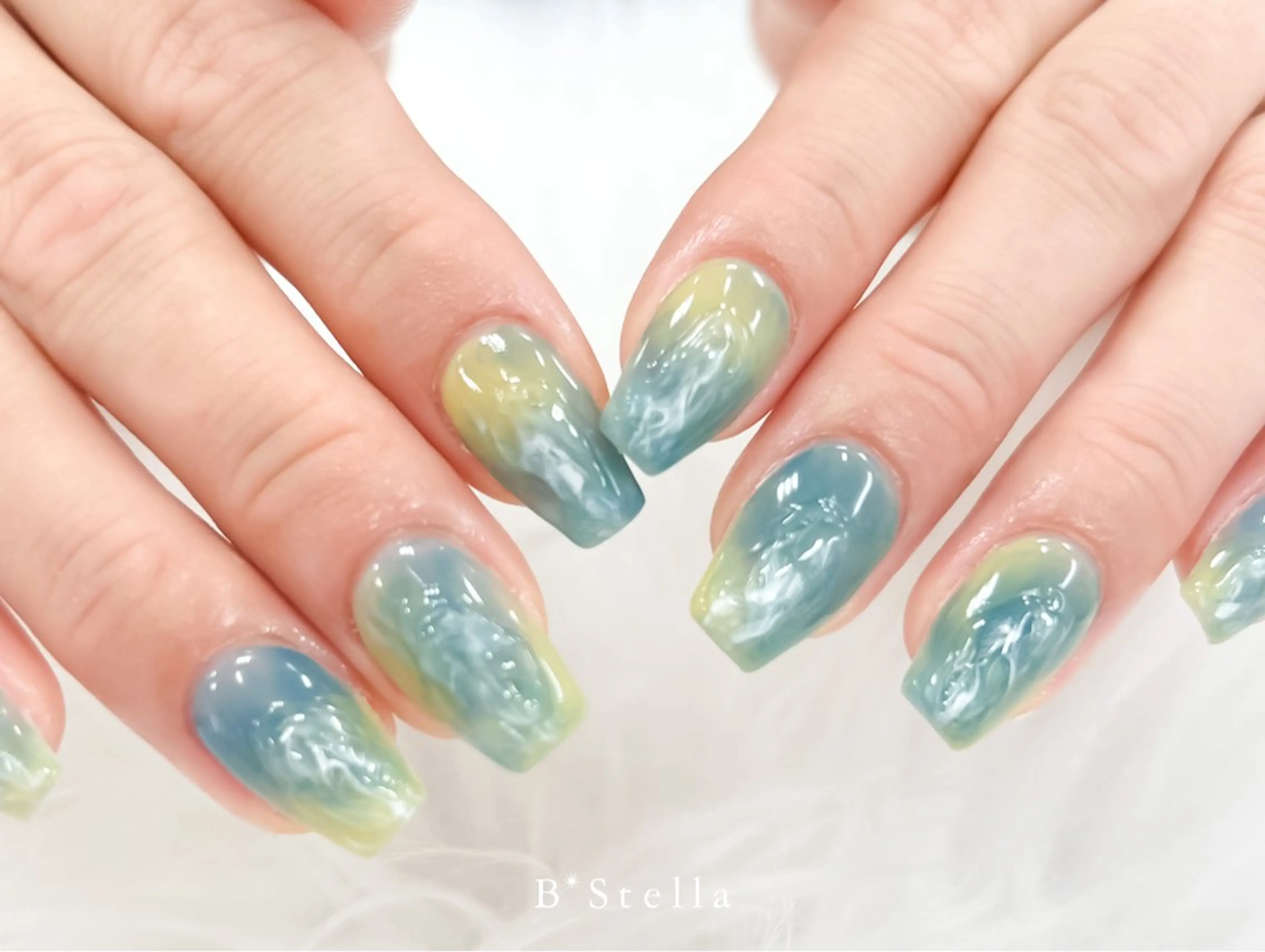 ネイル Bianca Takeshitaの眉毛・アイブロウイメージ