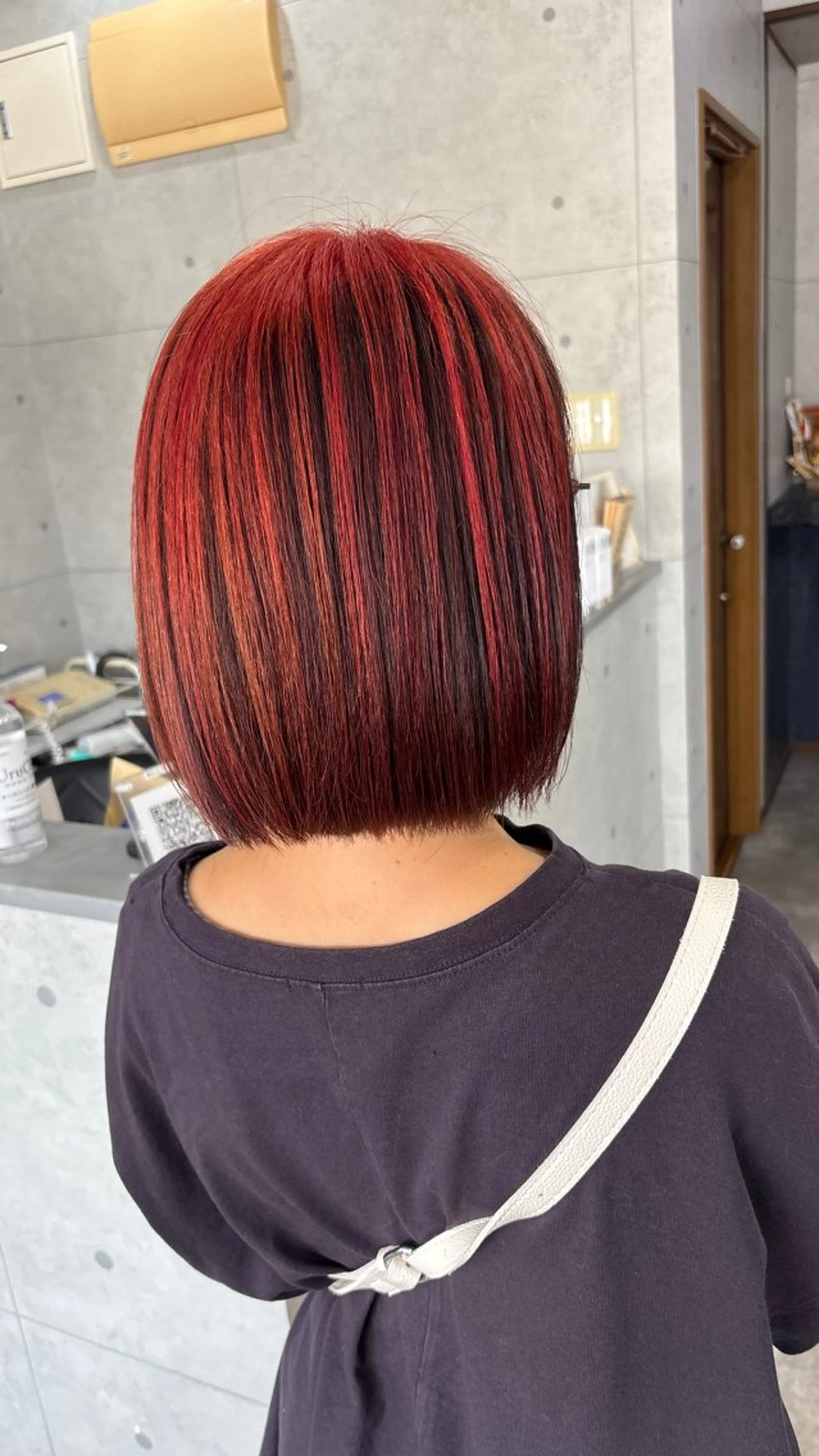 ミディアム ショートボブ ボブ ハイライト 髪質改善 レイヤーカット カット ヘアカラー REVE美容室 REVEマツエクのヘアスタイル