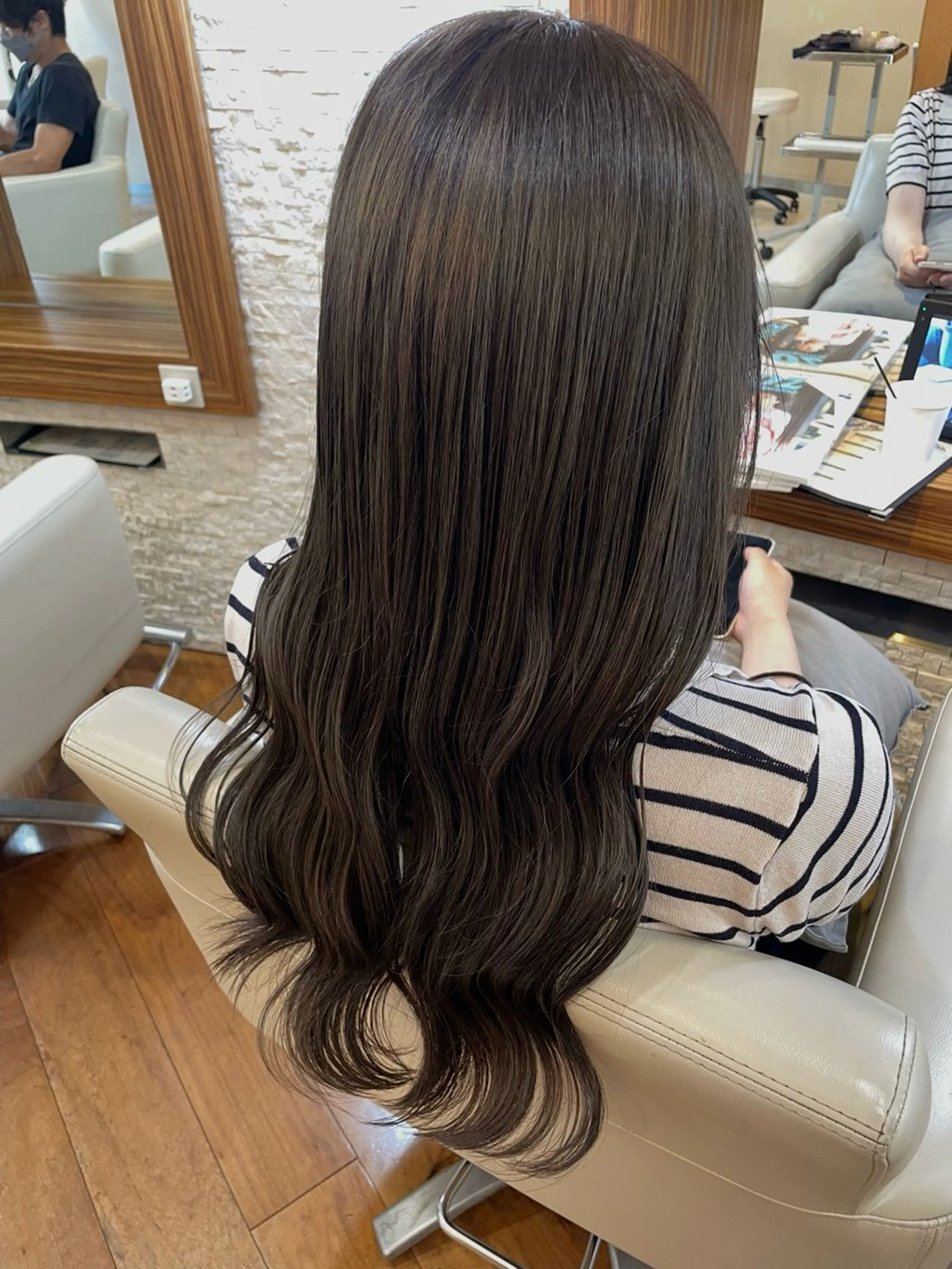 ロング カラー 黒坂 唯奈 /パーマとボブ特化のヘアスタイル
