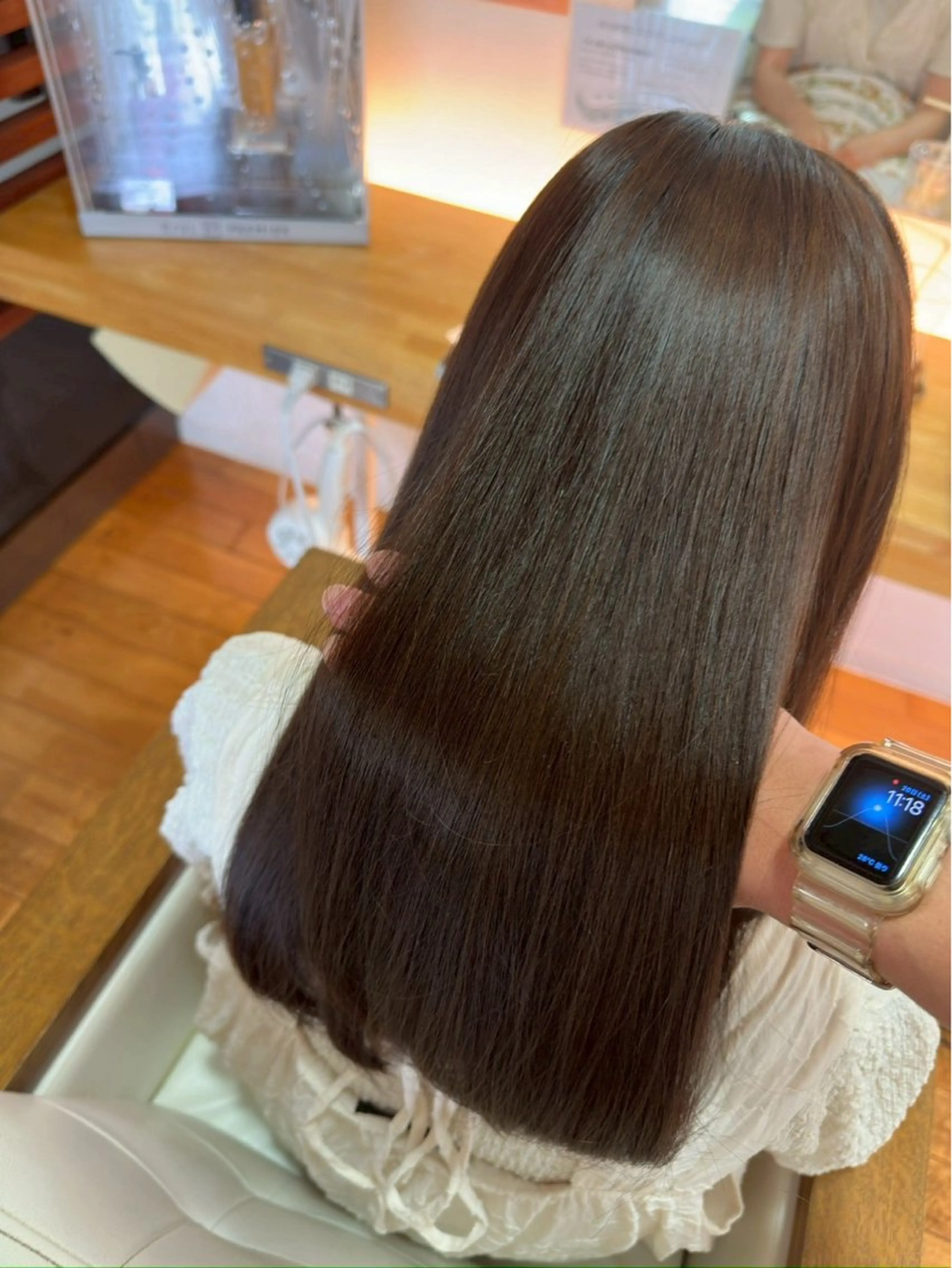 カラー 山本 結菜のヘアスタイル