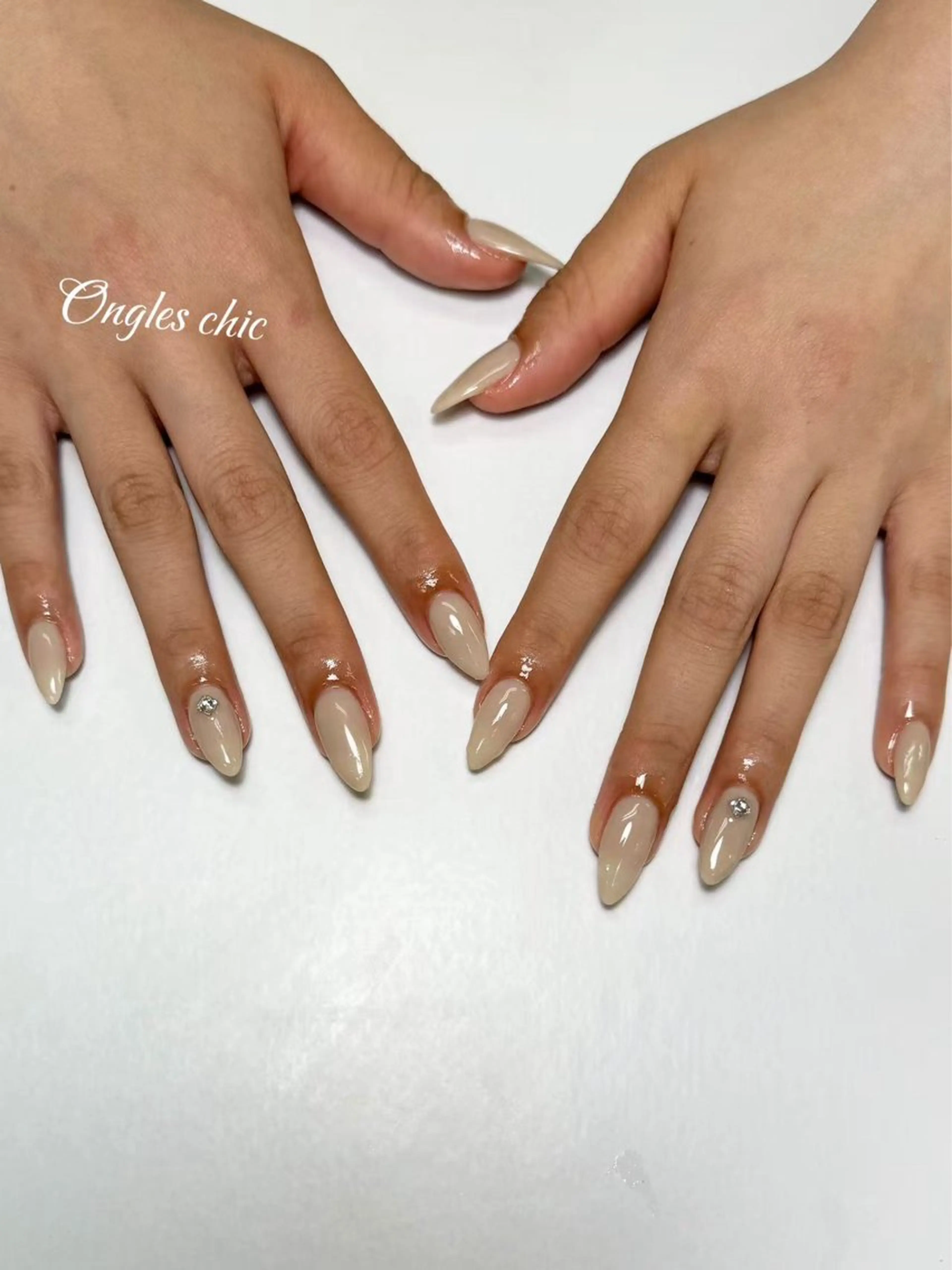 ネイル ハンドネイル ongles chicのネイルデザイン