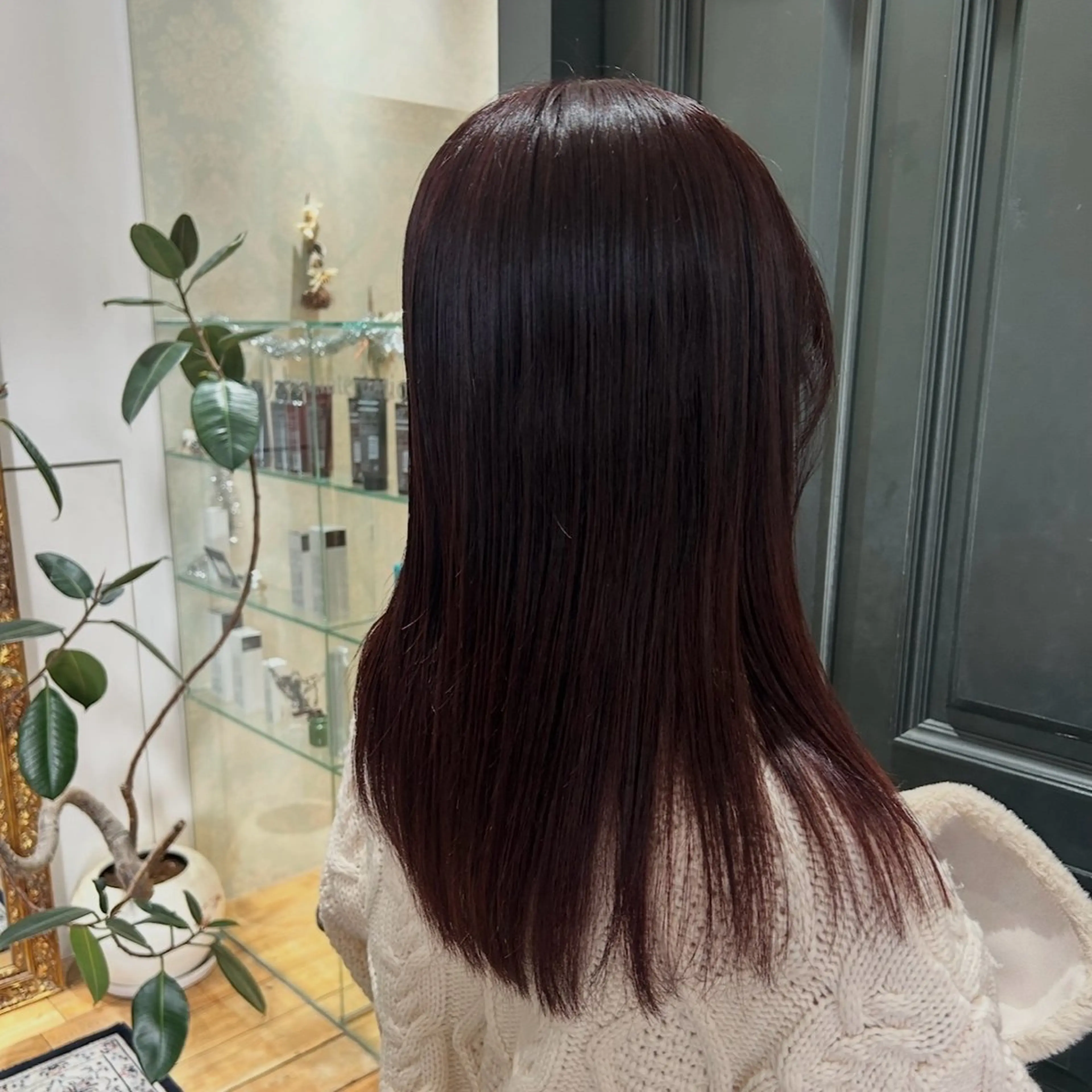 ミディアム カラー カット ヘアカラー CLEOhair RYOHEIのヘアスタイル