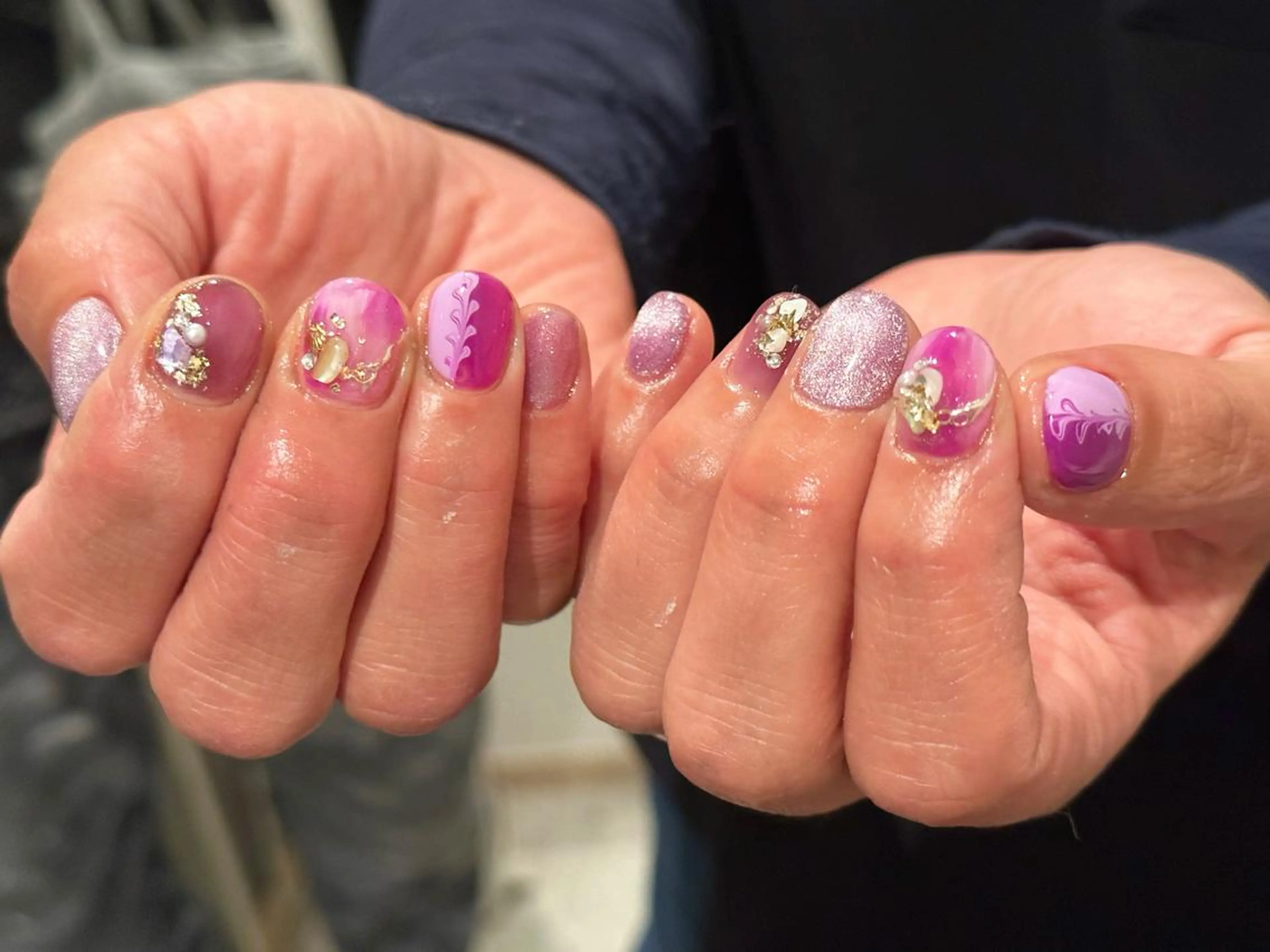 ネイル 持ち込み TotalBeautysalonCURE所属・CURE 朱梨のネイルデザイン