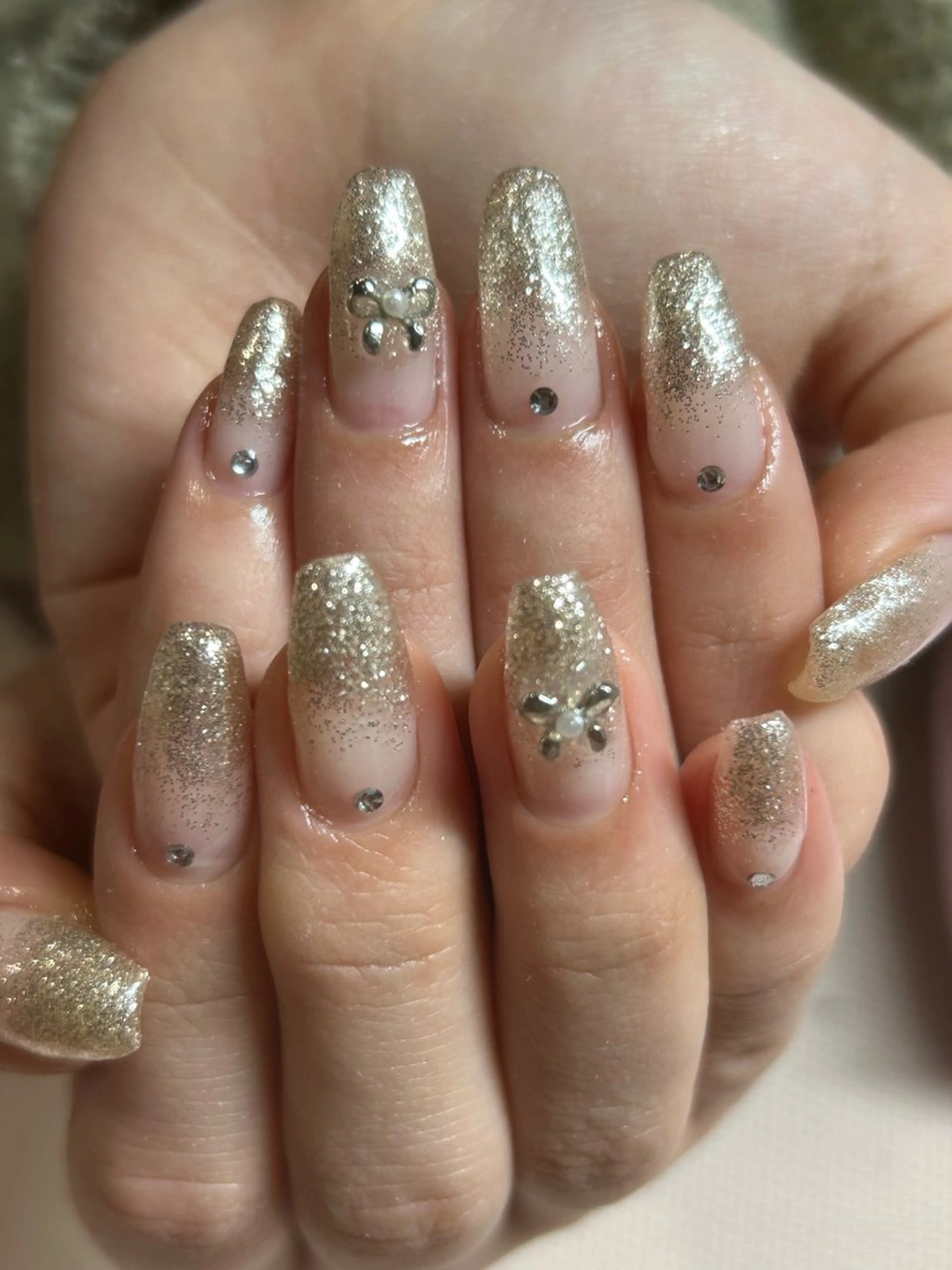 ネイル グラデーション ラメ(グリッター) ラメグラデーション ハンドネイル ビューティーサロン美舞所属・mibu⭐︎ 髙橋のネイルデザイン