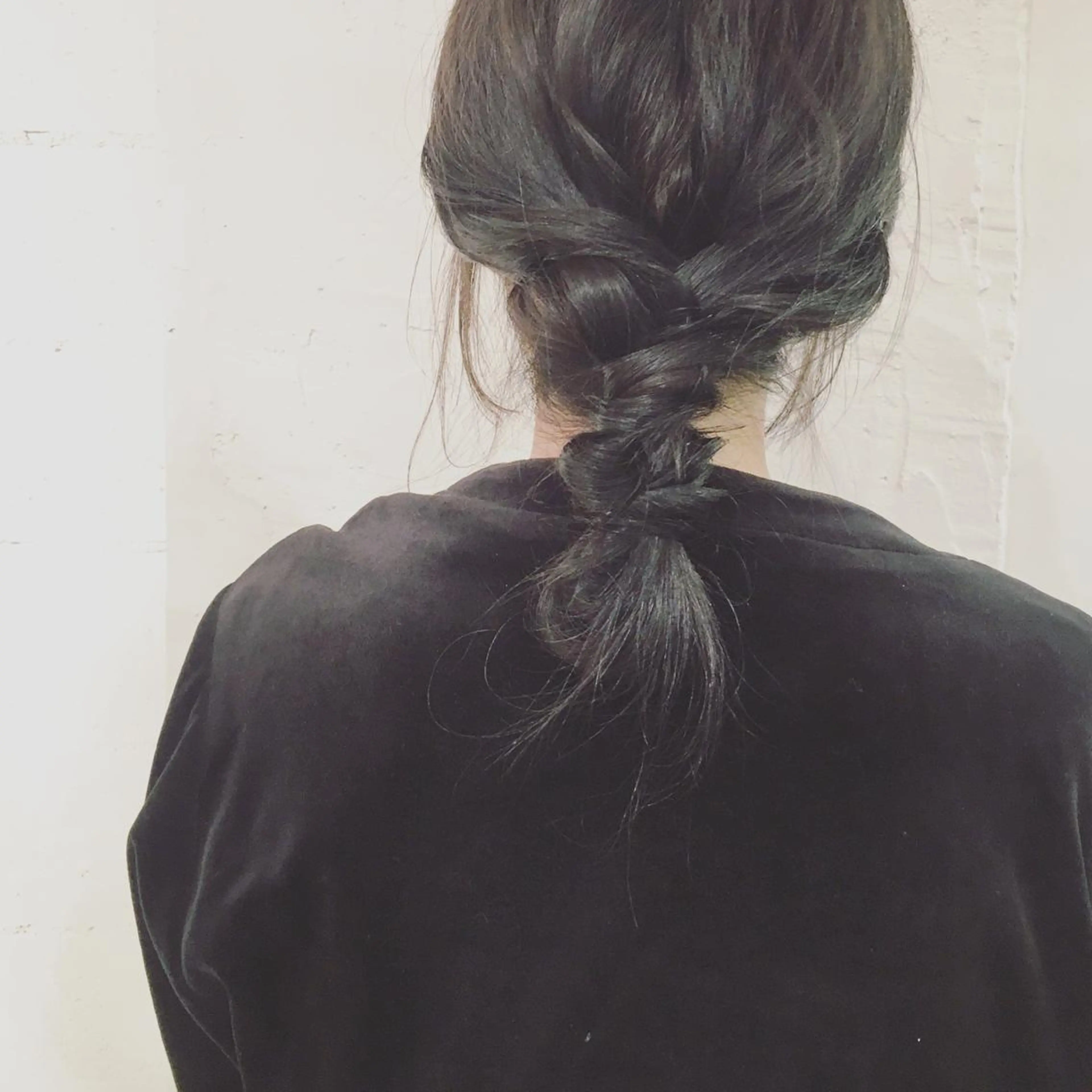 ミディアム セミロング カラー ヘアアレンジ オリーブカラー yuki hair所属・yuki watanabeのヘアスタイル