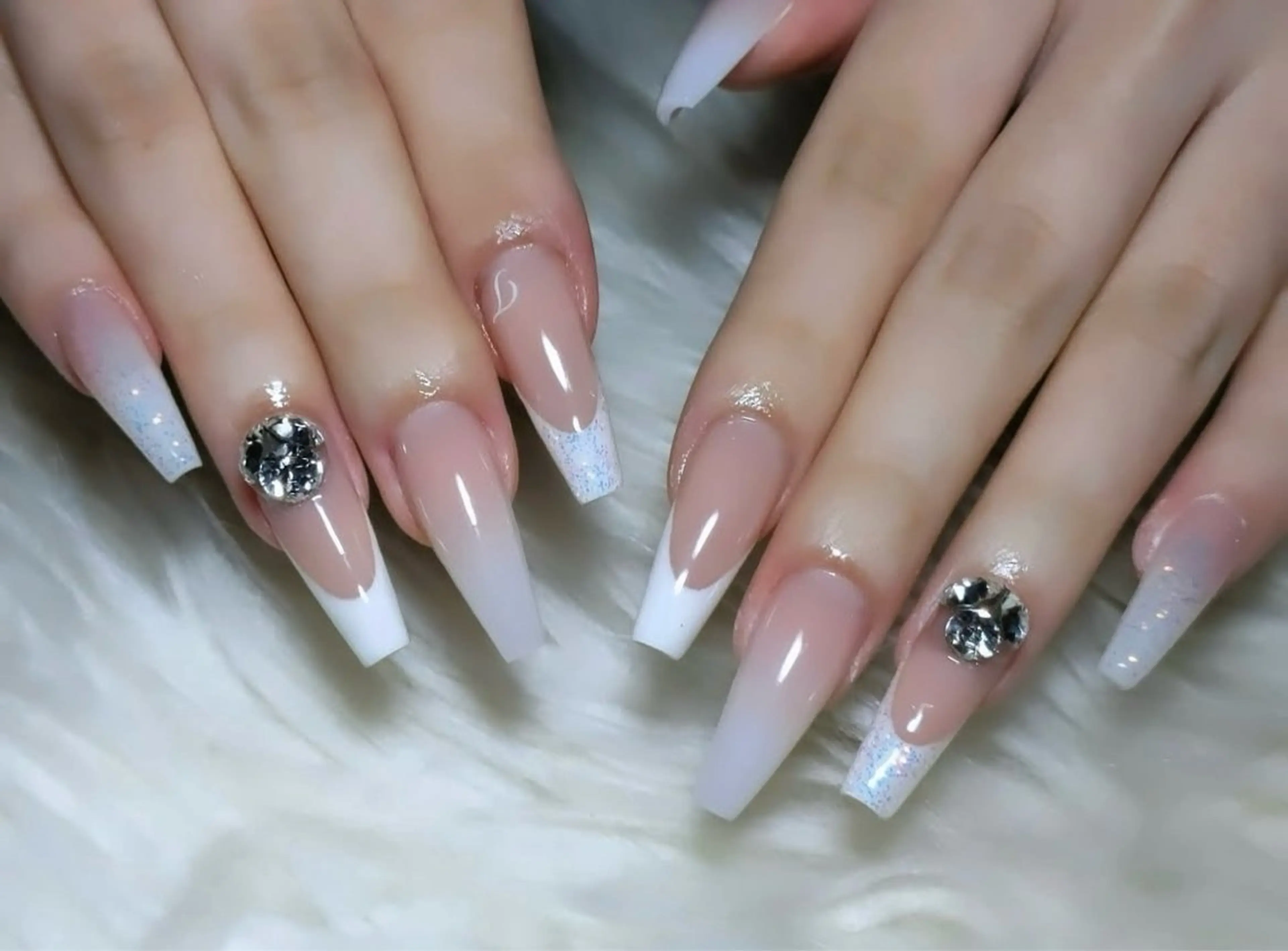 ネイル エンジェル ヒーリング 矢場町店のネイルデザイン