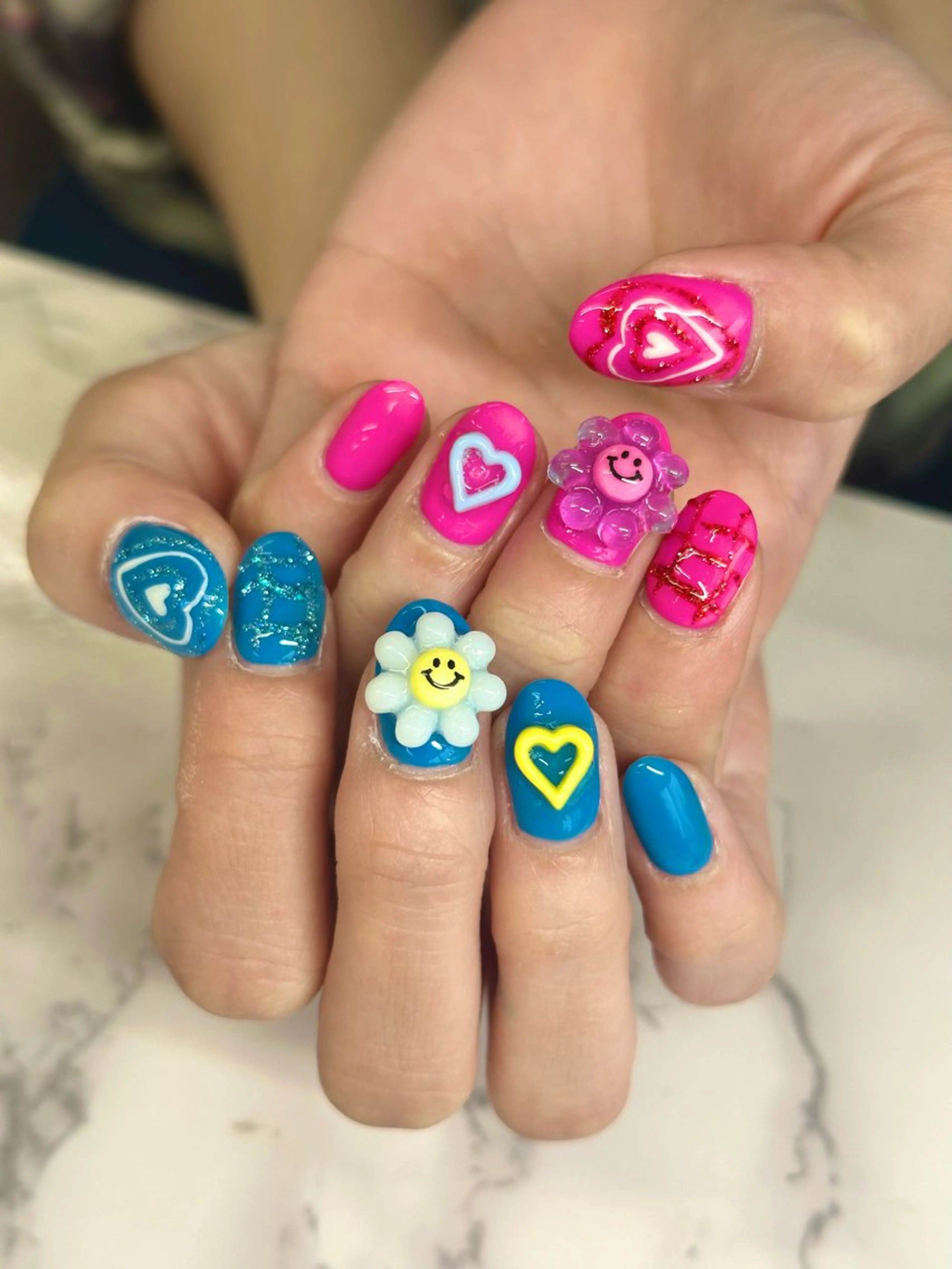 ネイル ハンドネイル salon iris 🦋北広島市大曲のネイルデザイン