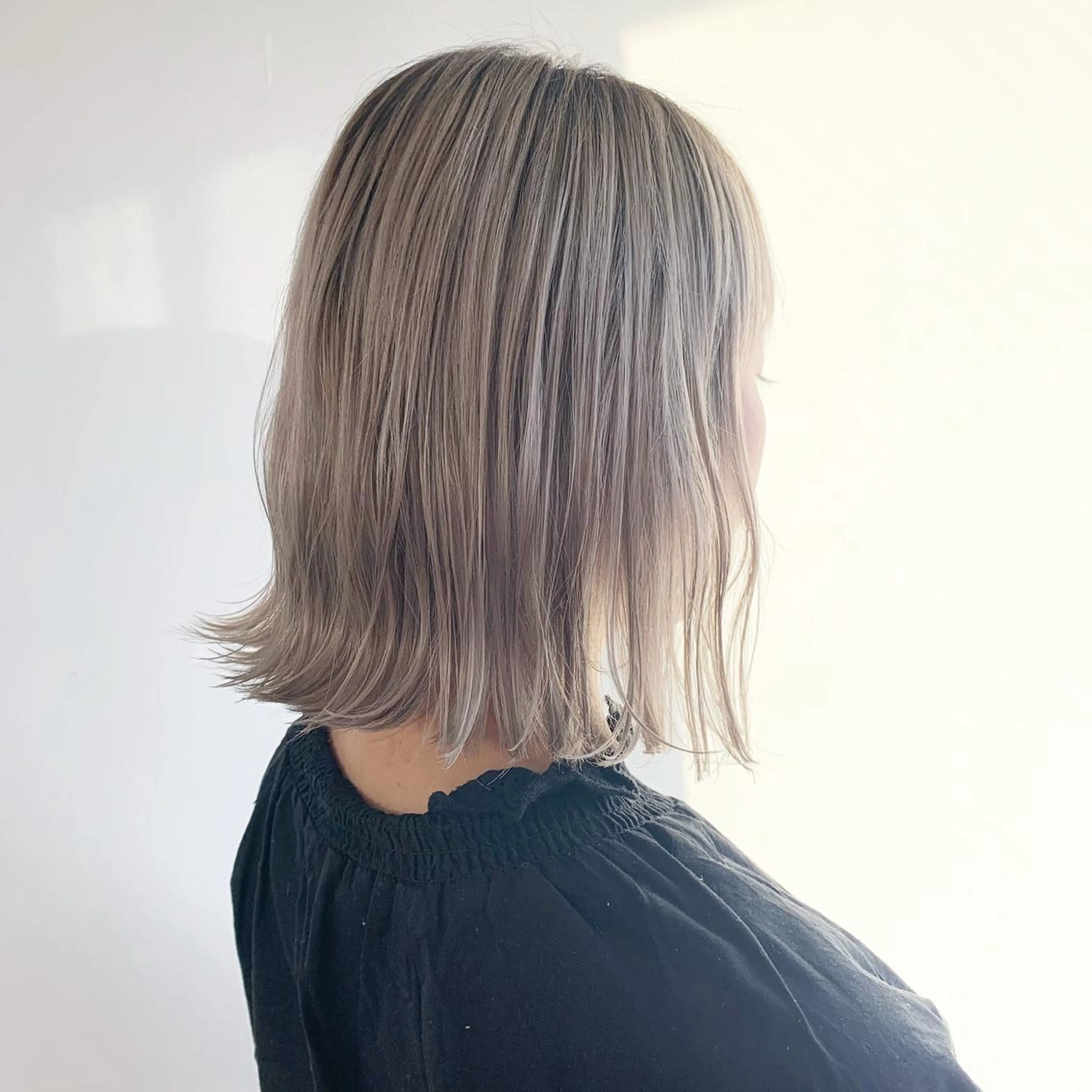 ミディアム etore 矢場町 南沙希のヘアスタイル