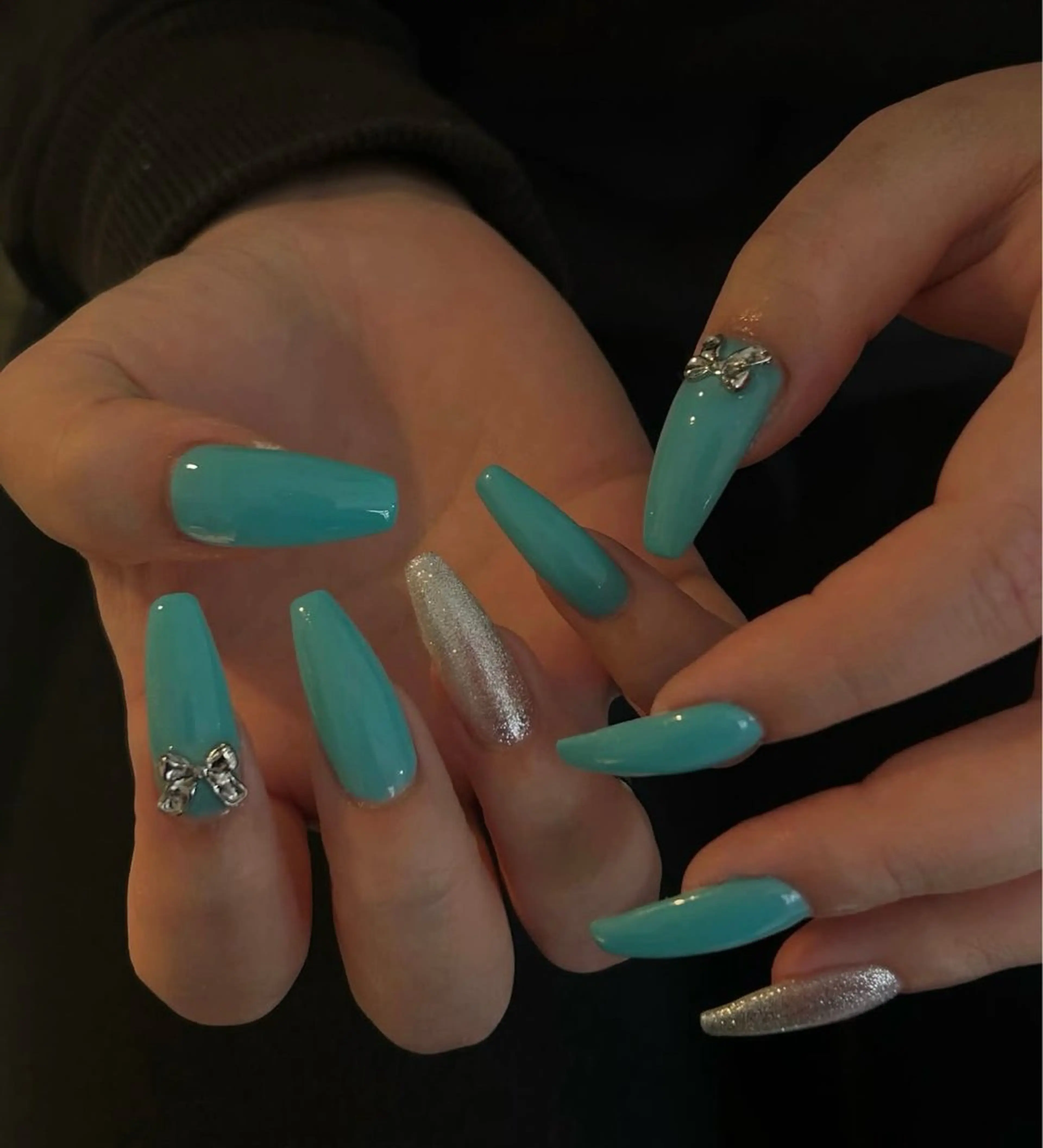 ネイル アートネイル スカルプネイル ストーンネイル ネイルチップ ハンドネイル NiJi Nailsのネイルデザイン