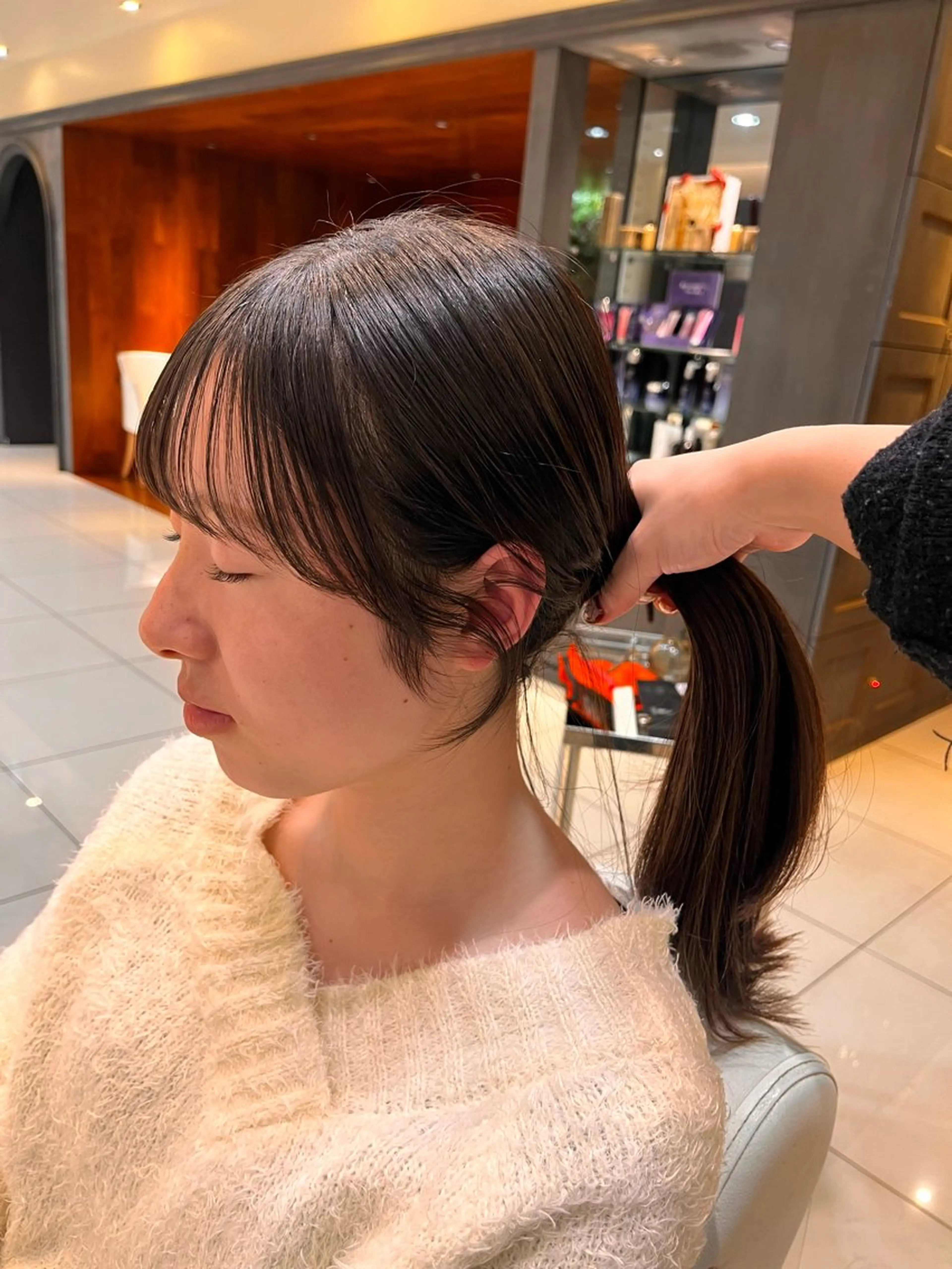 ロング The B/ オガワラナのヘアスタイル