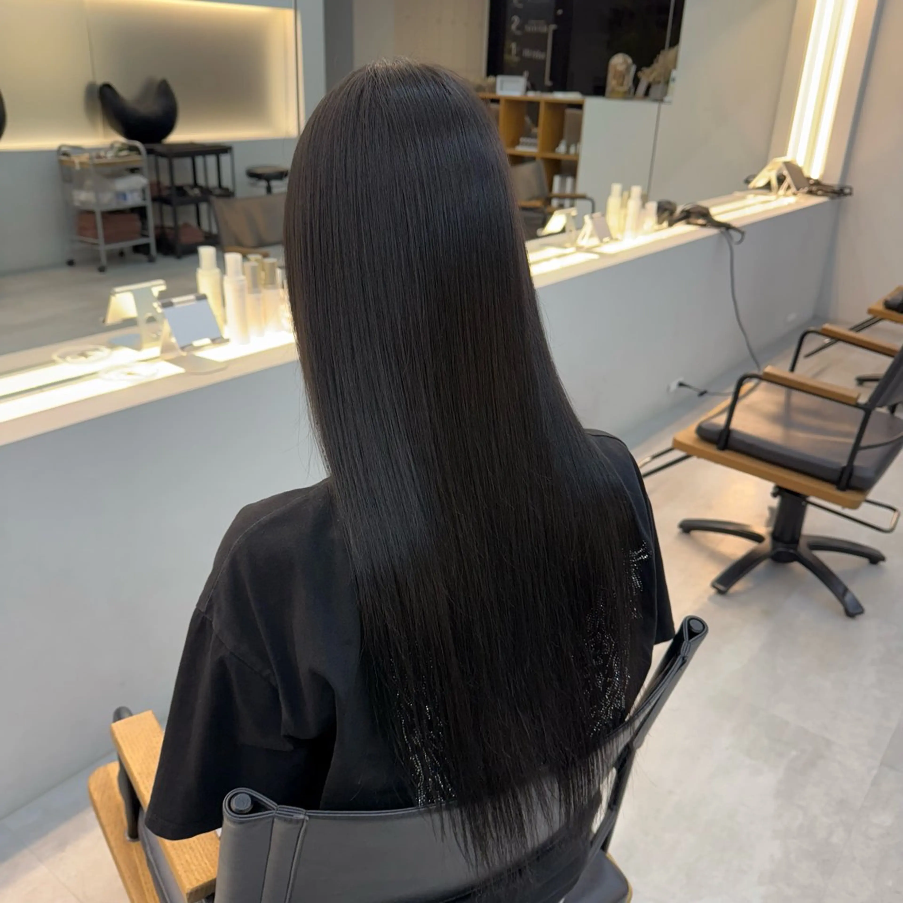 カラー 黒髪 ヘアカラー wuvhair/ あかりのヘアスタイル