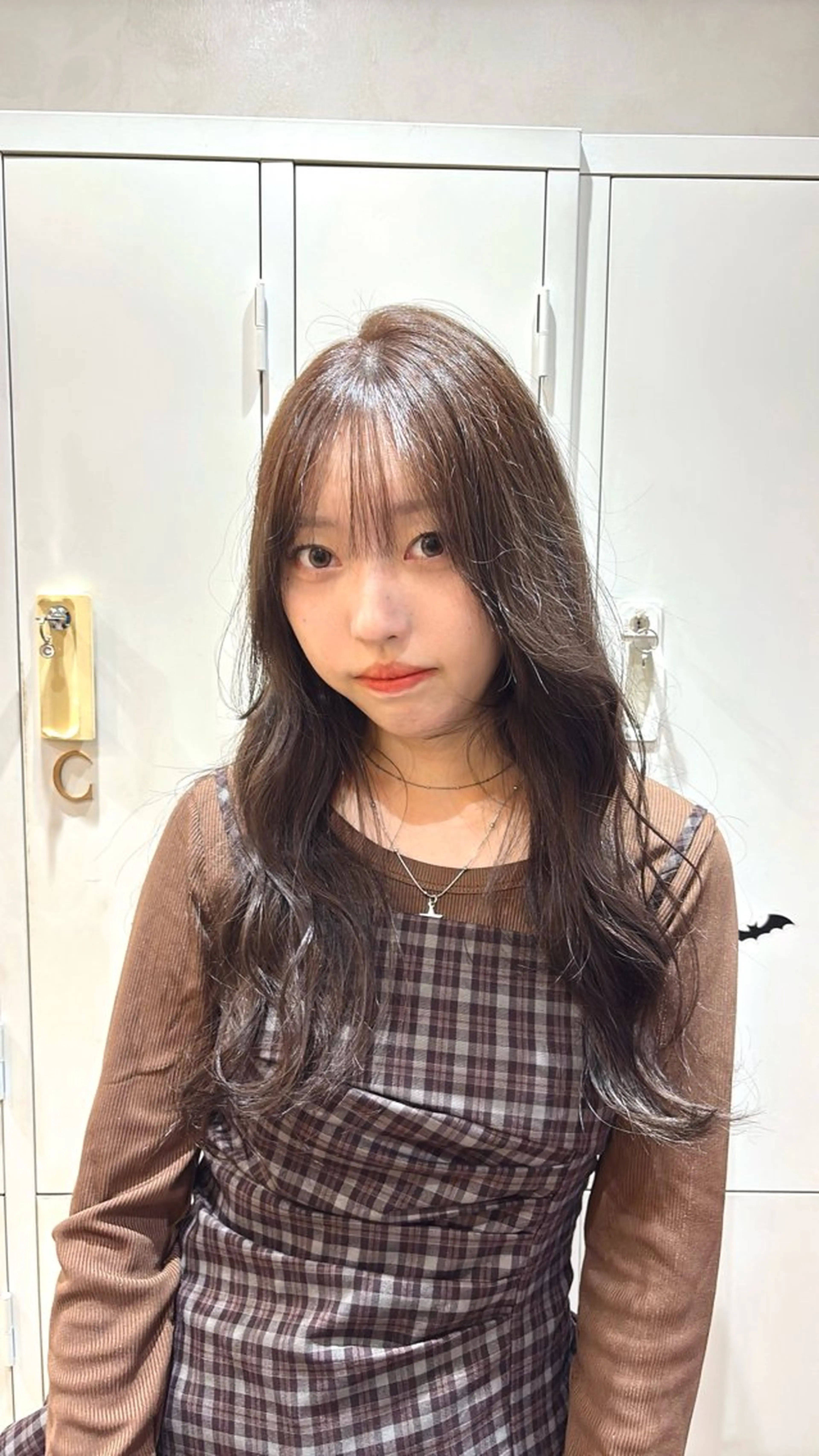 ロング カラー アッシュ アッシュグレー アッシュグレージュ ブリーチ グレージュ ヘアカラー 🧸似合わせデザイン ほそいけいこ🧸のヘアスタイル