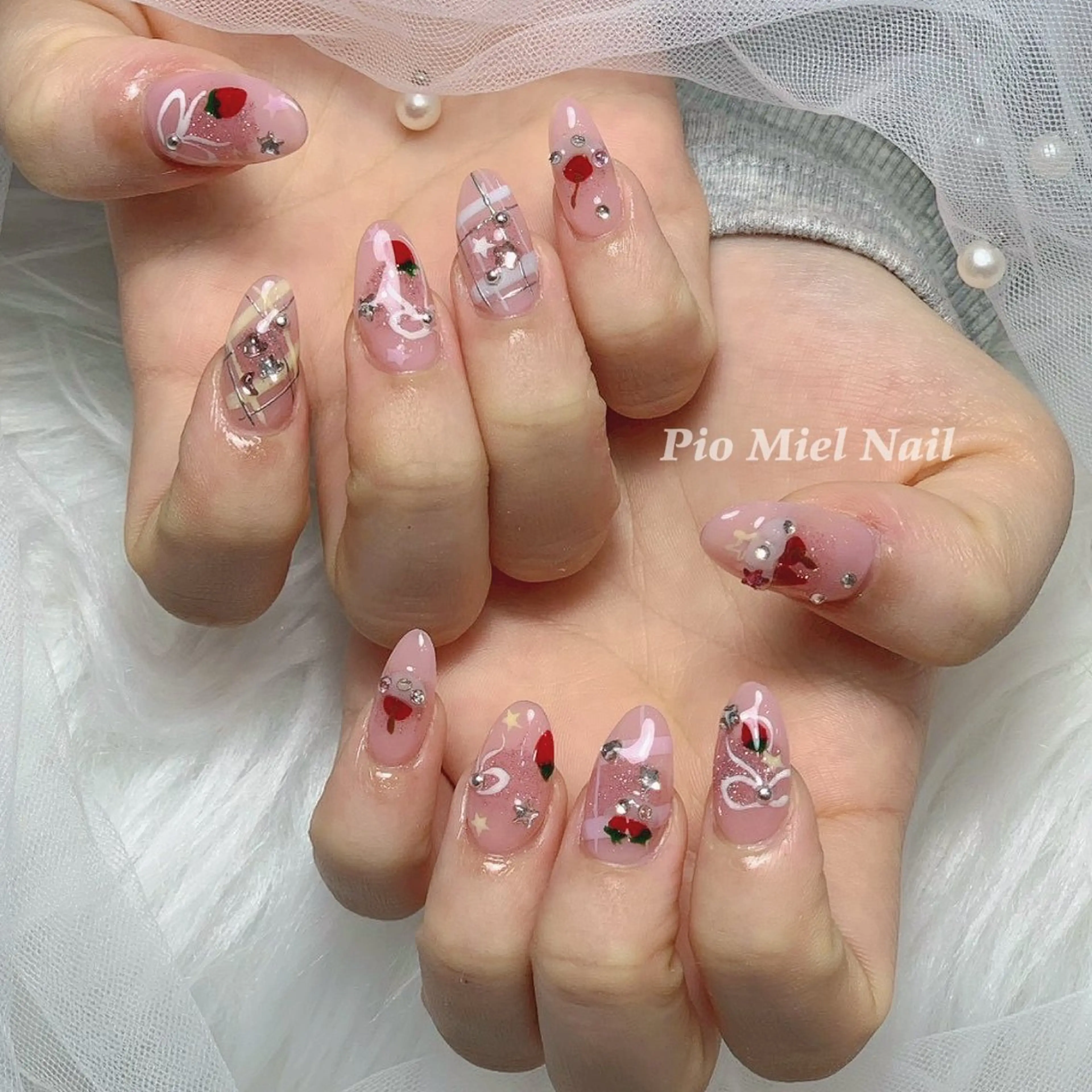 ネイル フレンチネイル 韓国ネイル マグネットネイル ニュアンスネイル ワンカラーネイル ハンドネイル ハンドケア Pio Mielのネイルデザイン